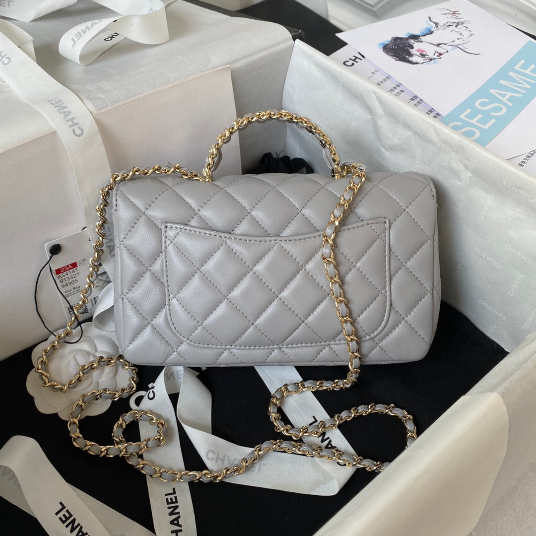 Diamond Top Handle Flap Bag 21 cm