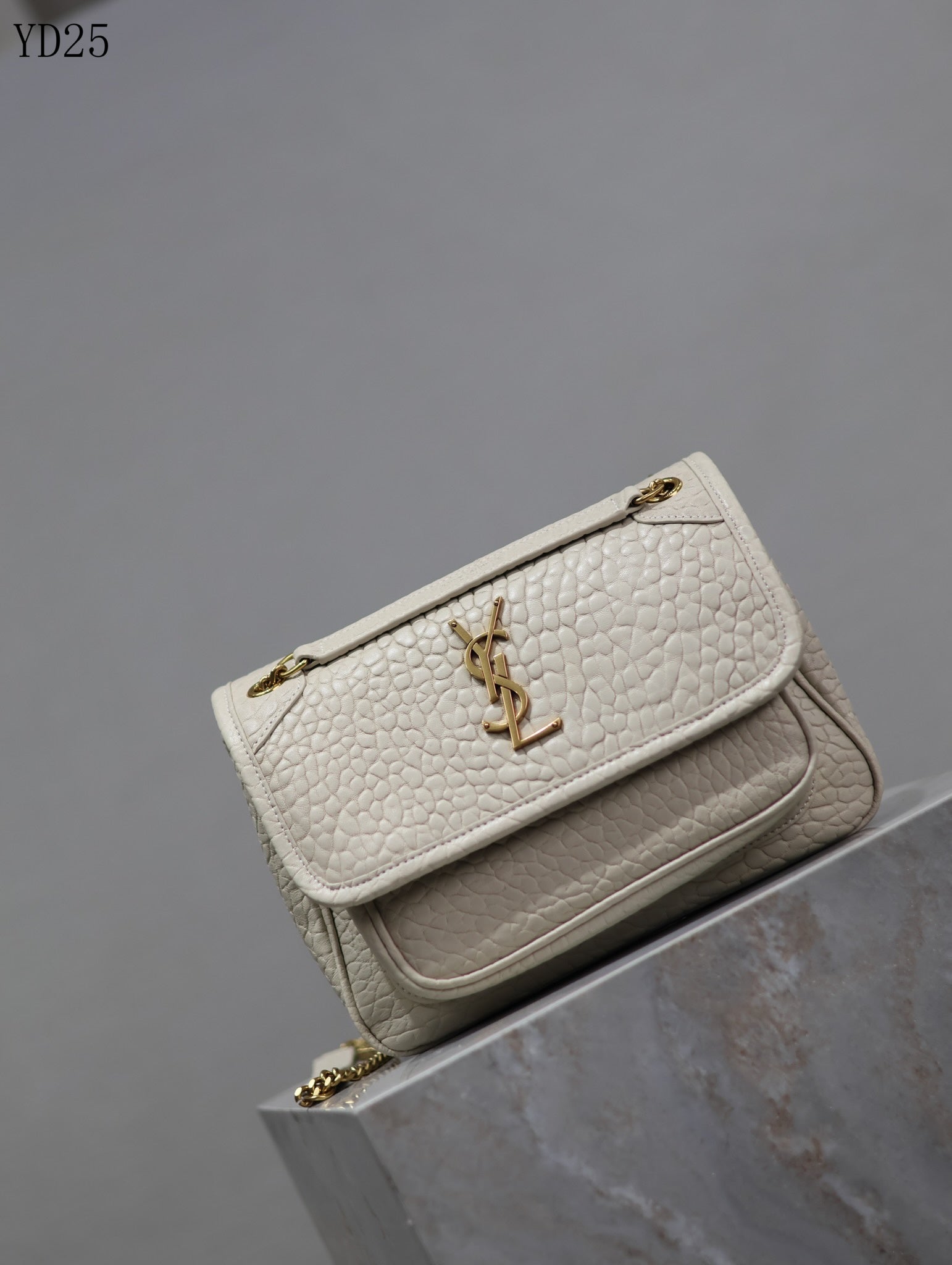 Niki Grained Leather Bag