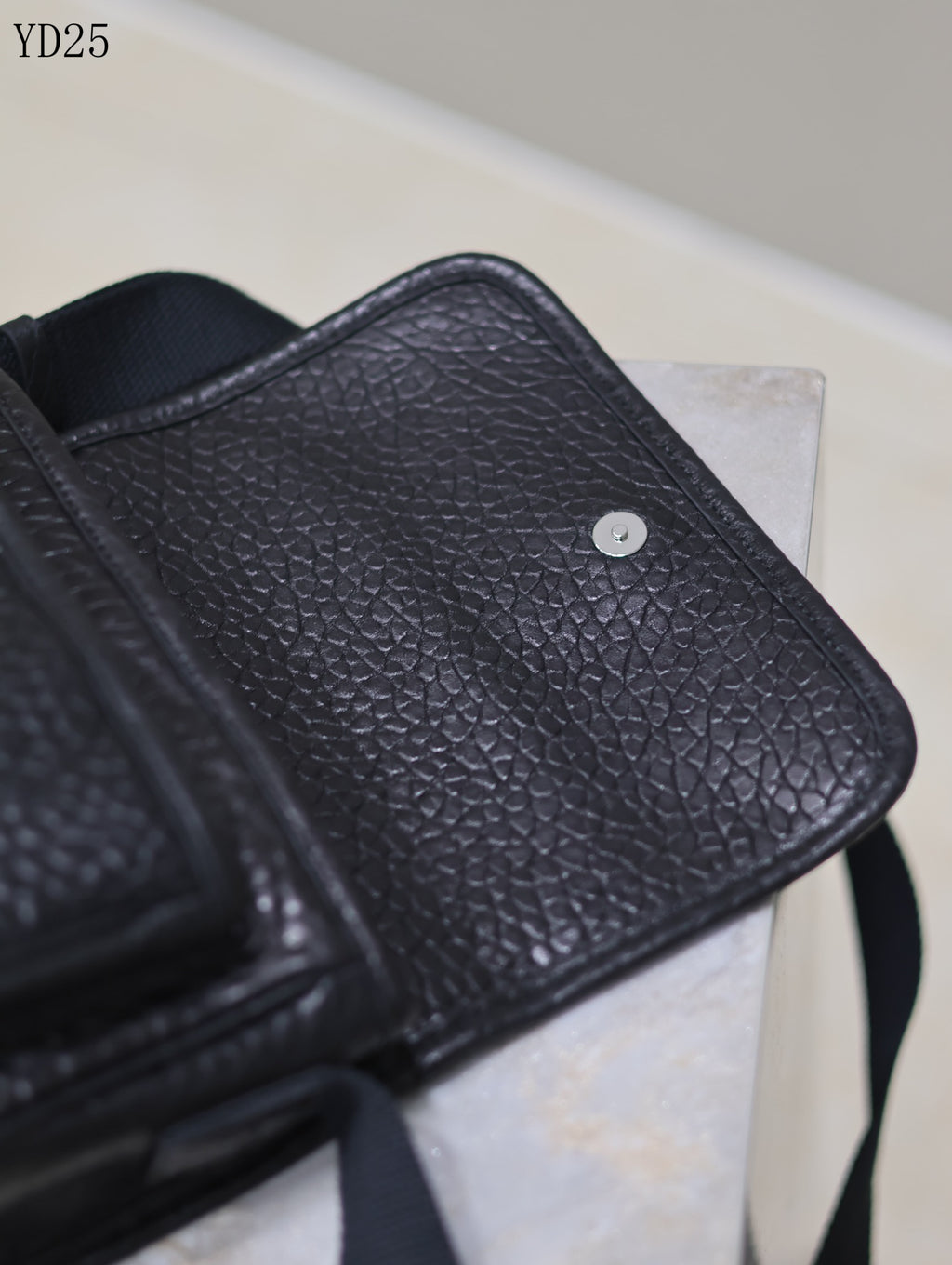 Niki Grained Leather Bag