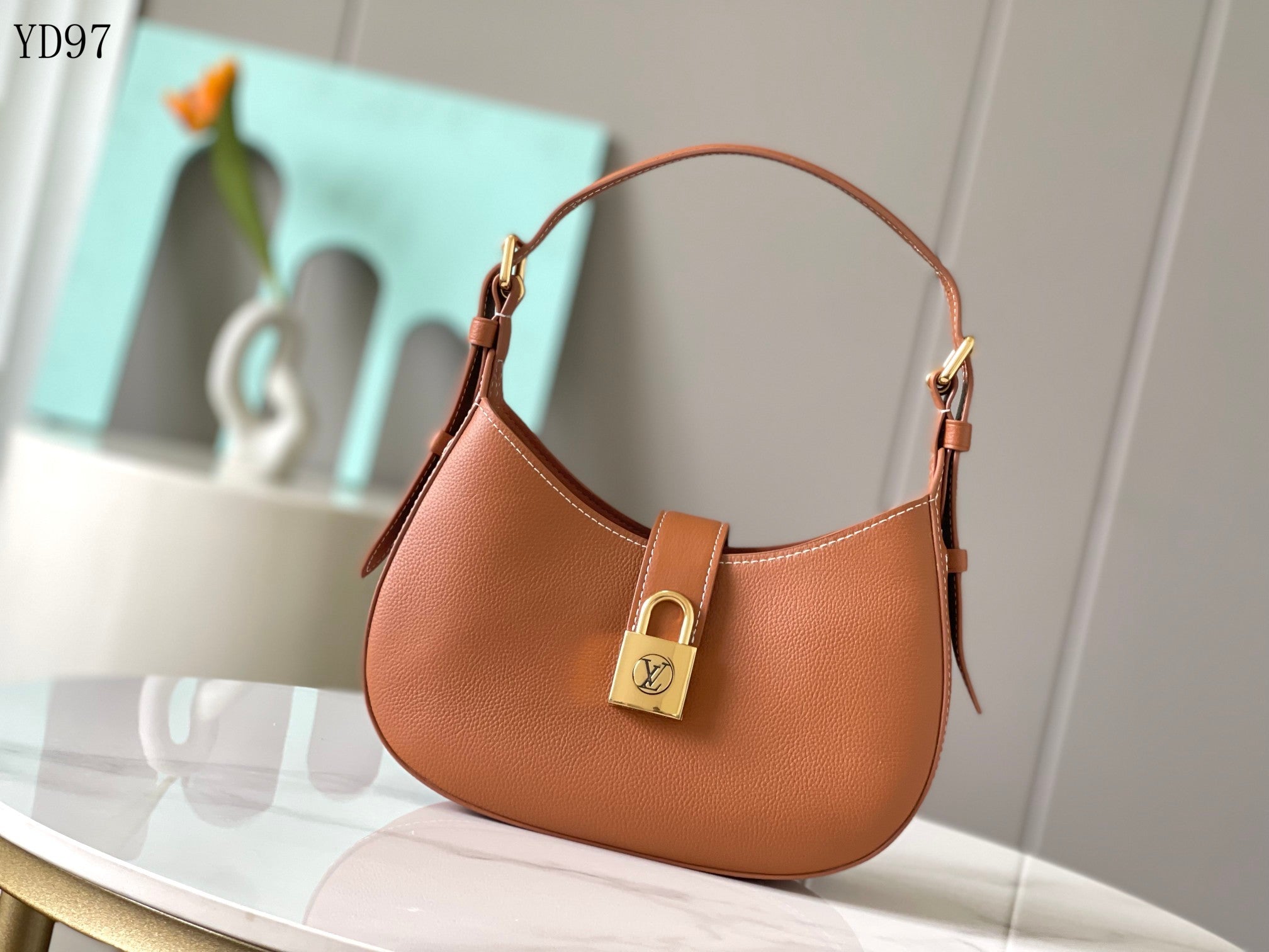 Low Key Shoulder Bag