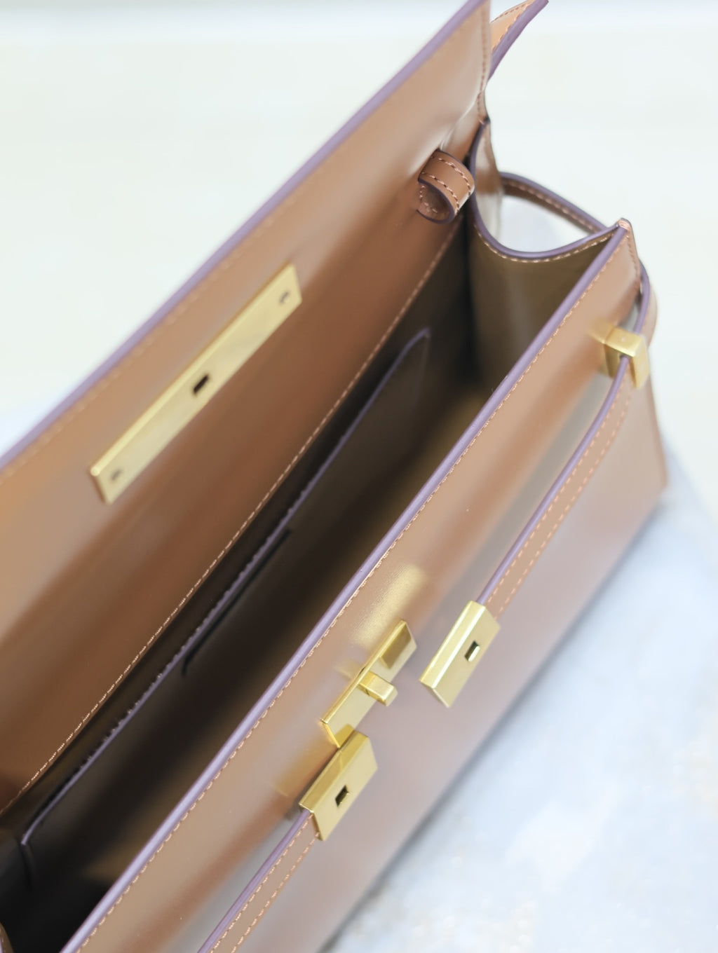 Crocodile-Embossed Leather Chain Bag