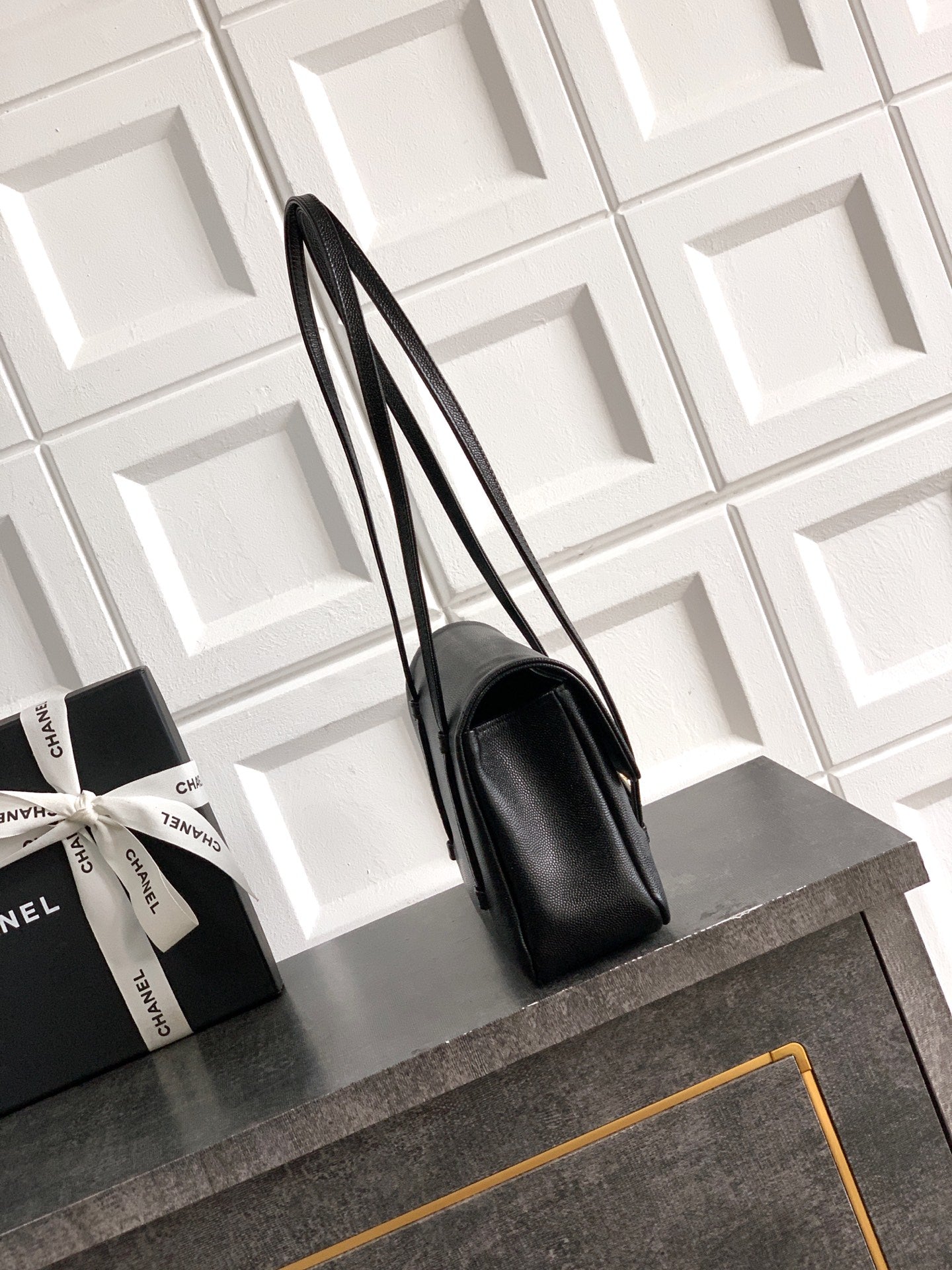 Large Leather Shoulder Bag 22