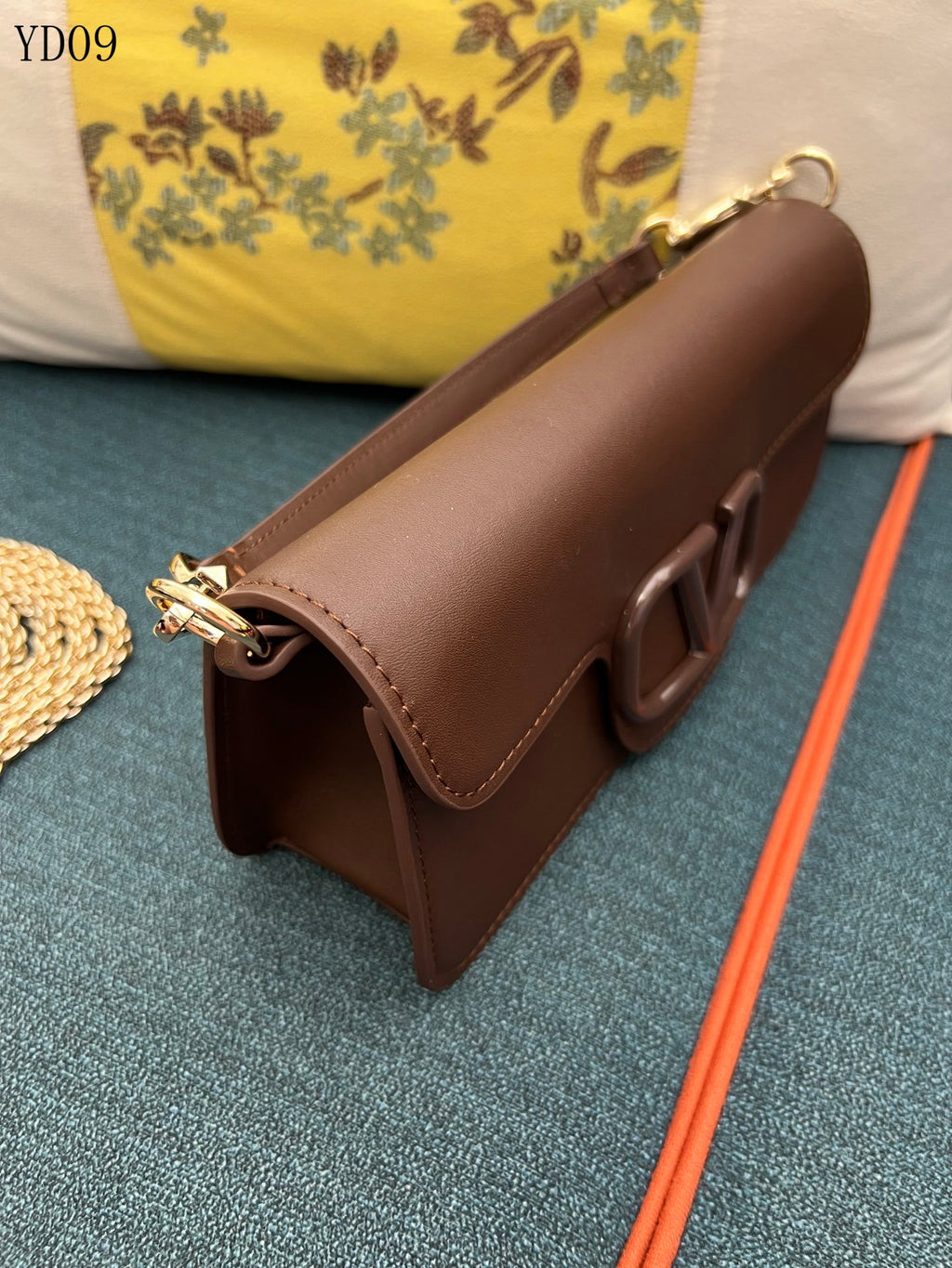 Garavani VLogo Signature Bag