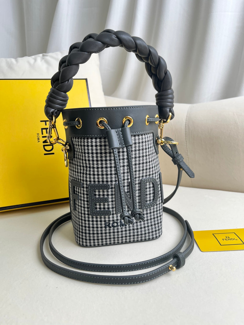 Mini Mon Tresor Bucket Bag