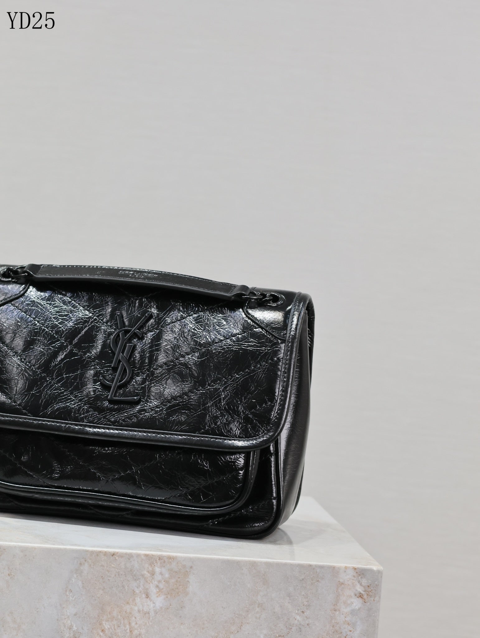 Niki Medium Patent Leather Shoulder Bag