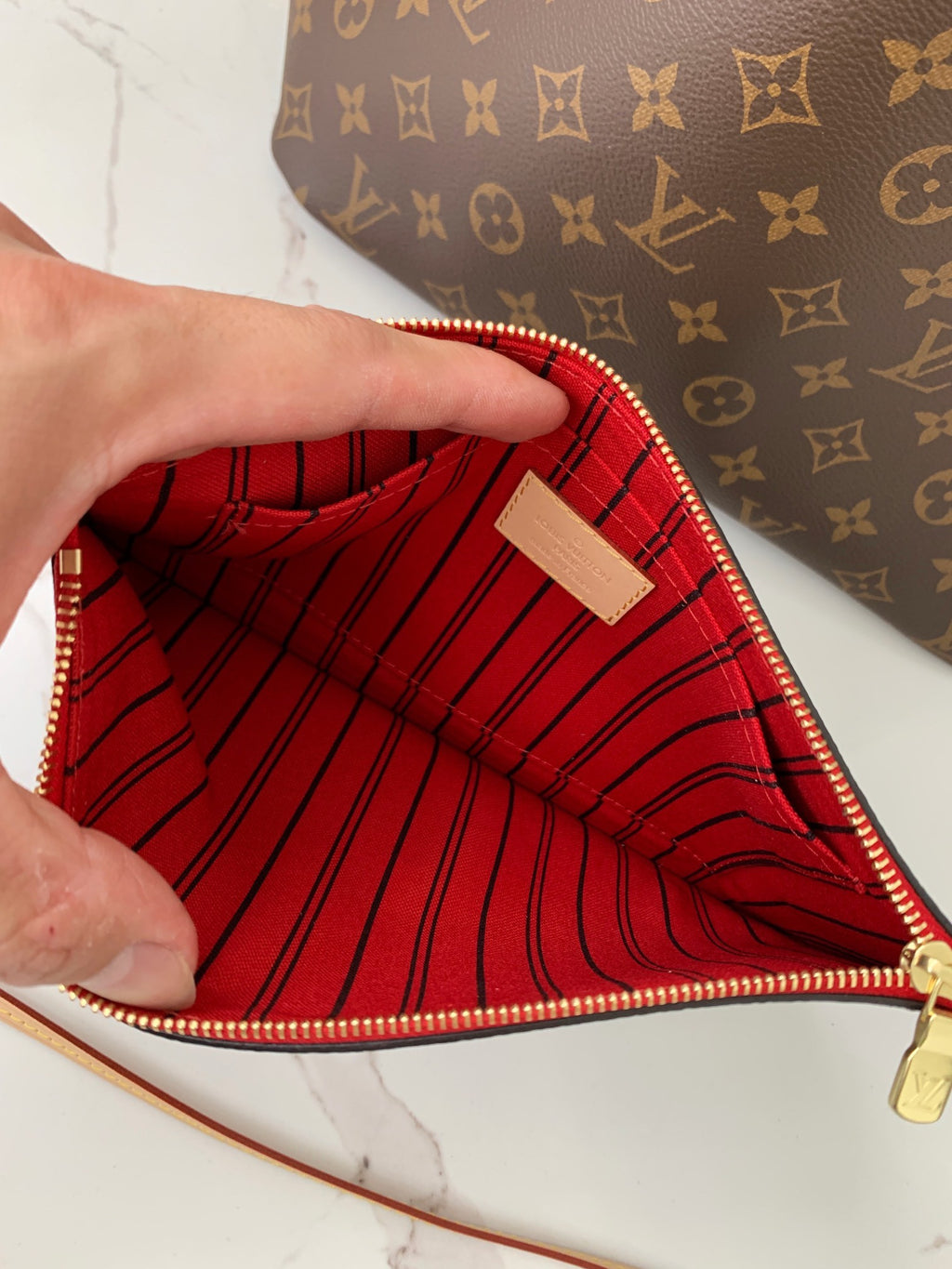 Neverfull MM – Classic Monogram Tote