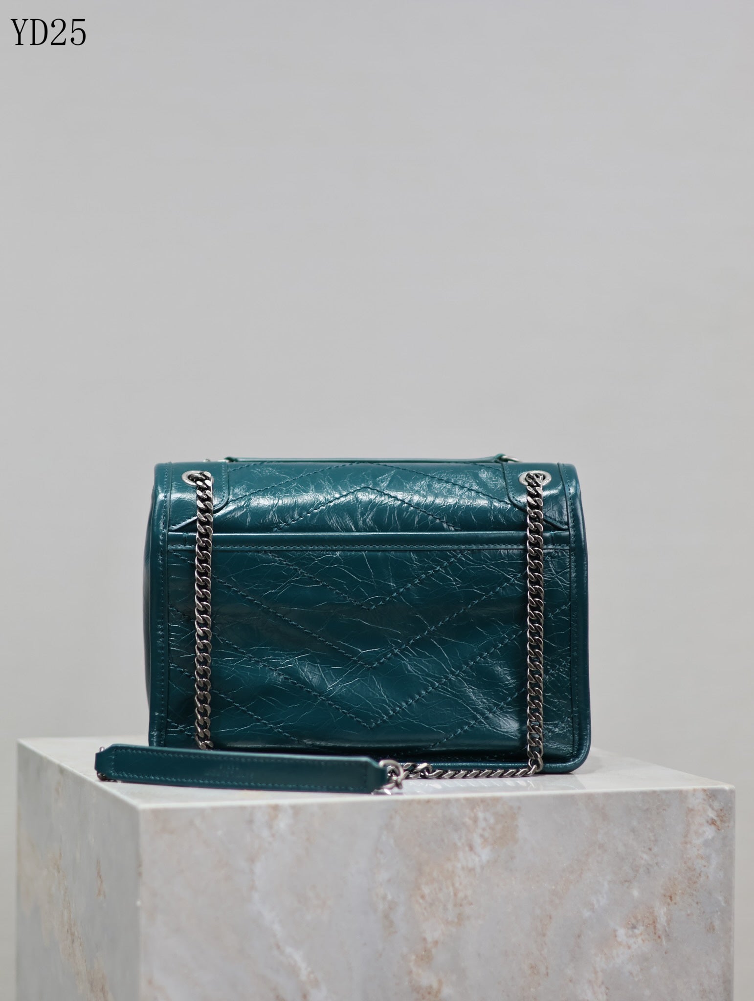 Niki Medium Patent Leather Shoulder Bag