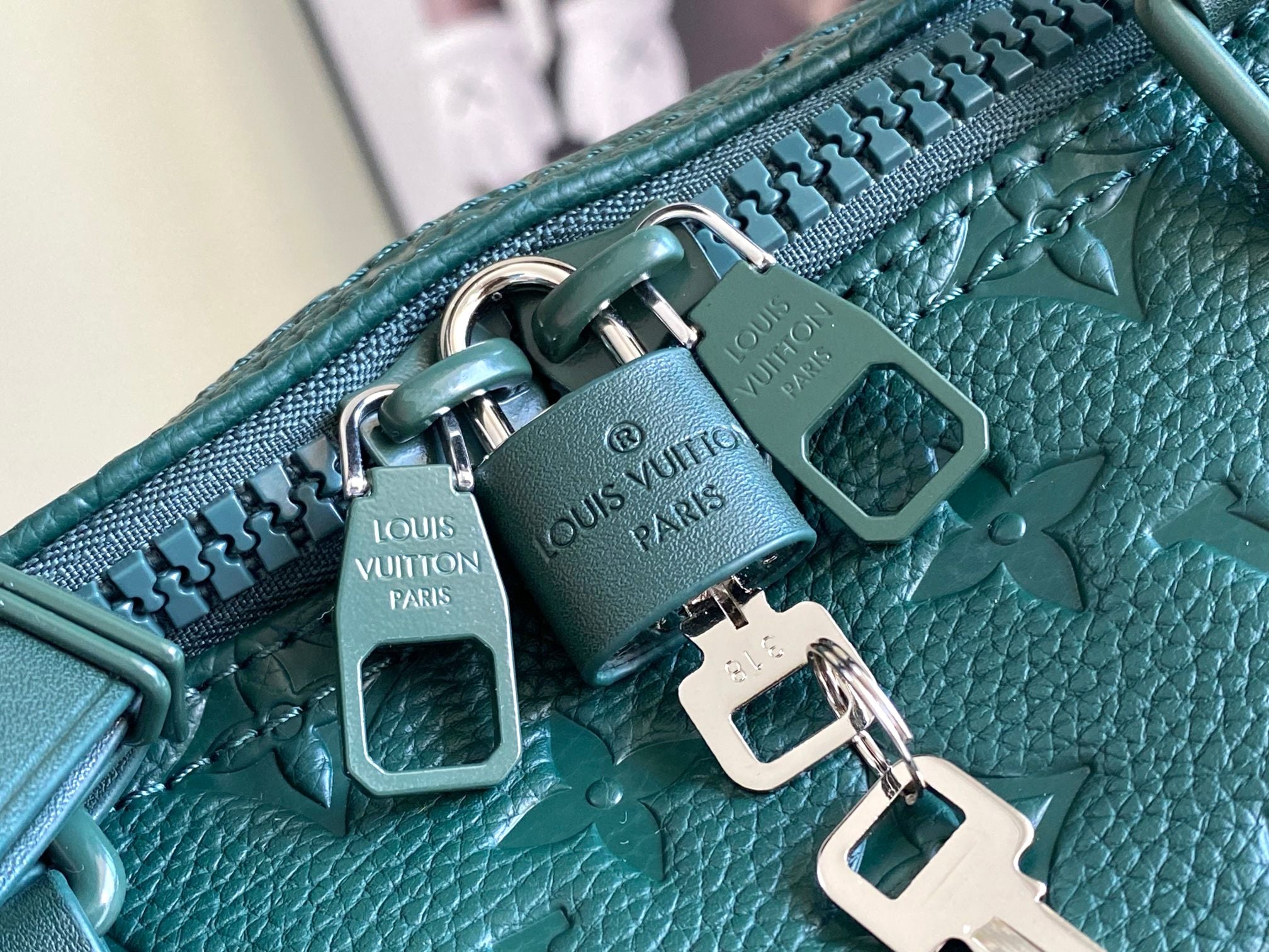 Keepall Bandoulière 50 – Taurillon Monogram Leather