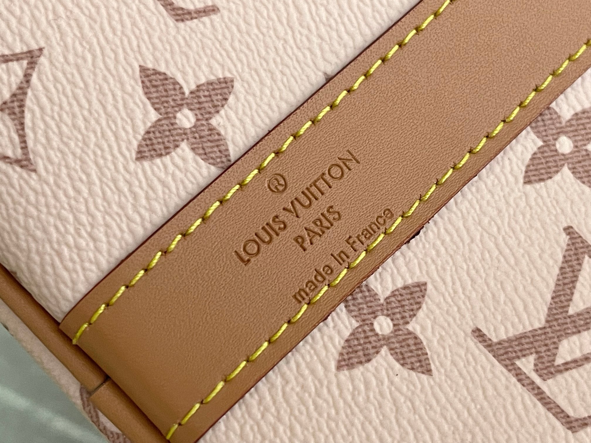 Keepall Bandoulière 50 – Pink Monogram Canvas with Vintage Logo Patch