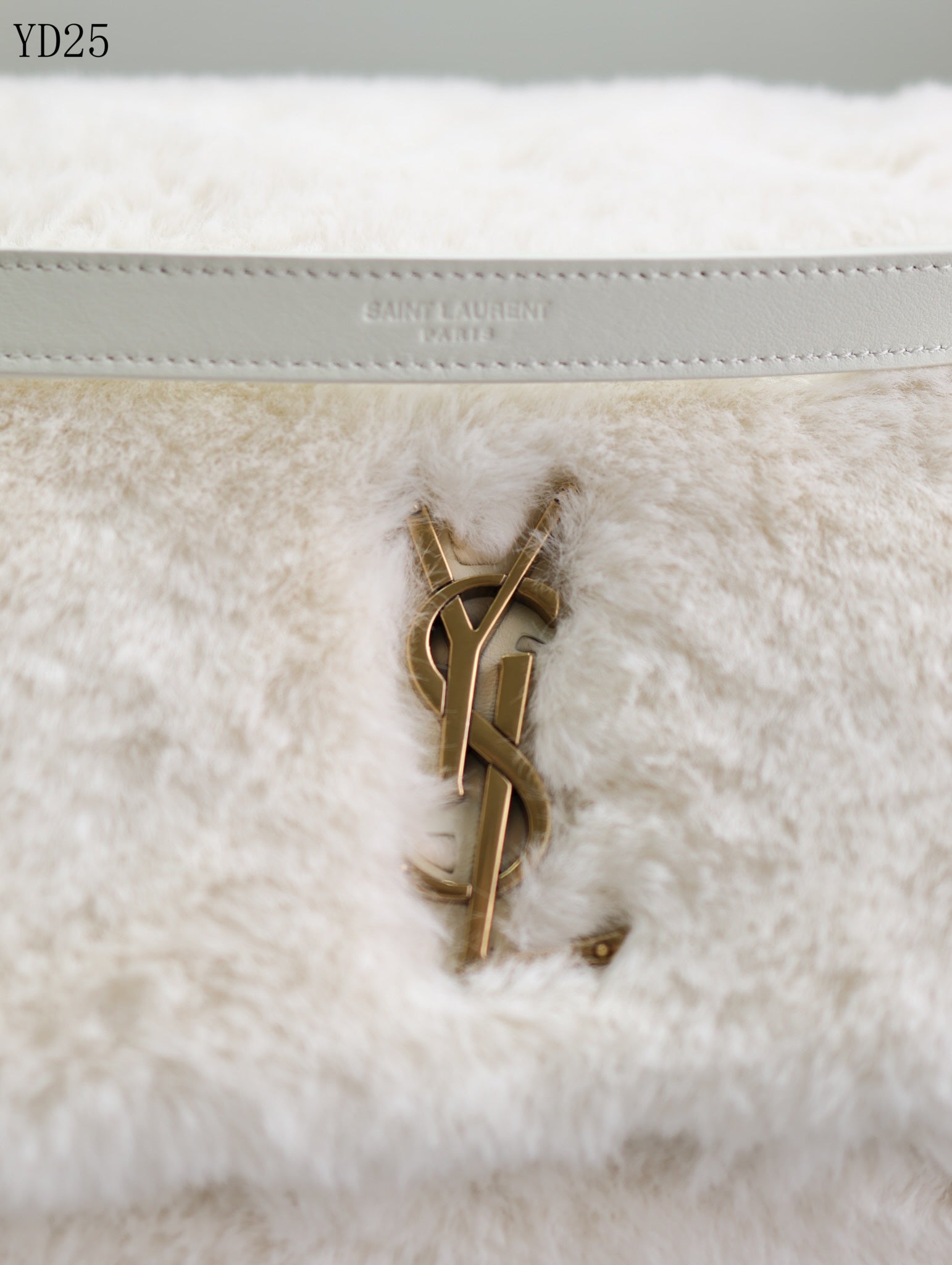 Niki Medium in Shearling Bag