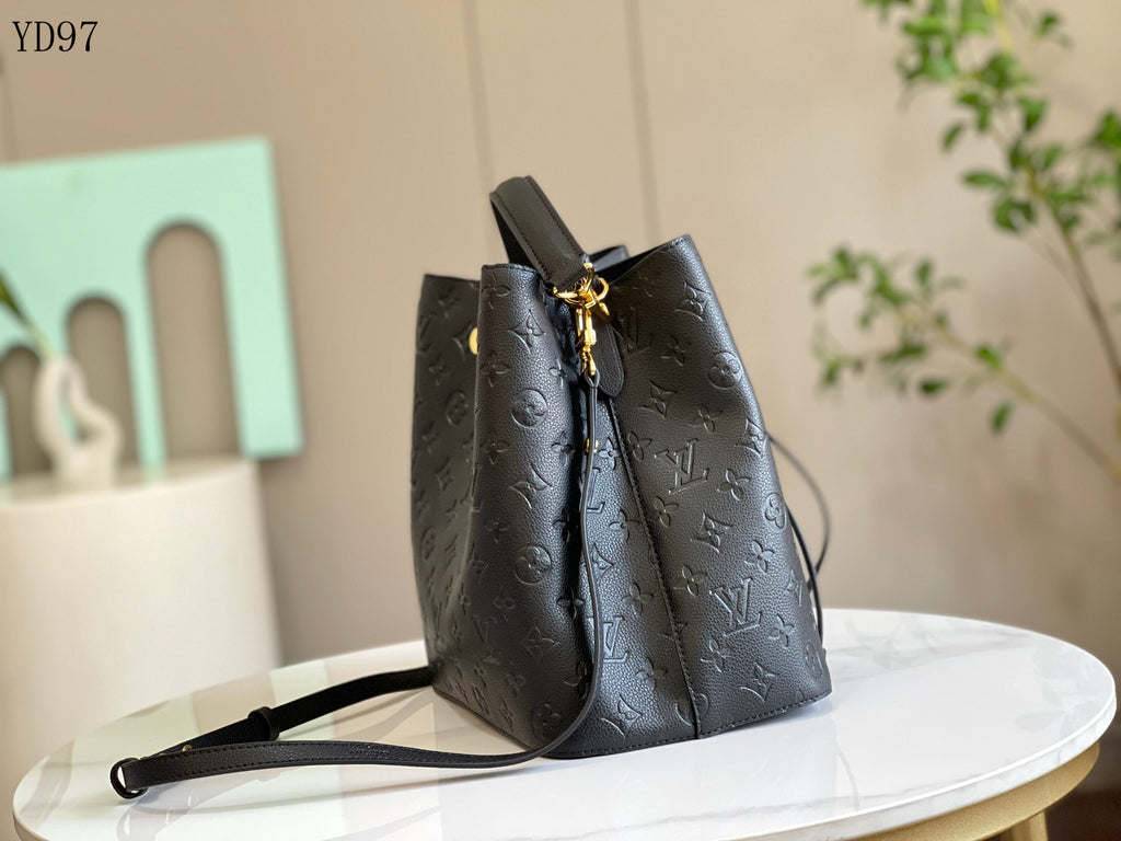 NéoNoé MM Bucket Bag