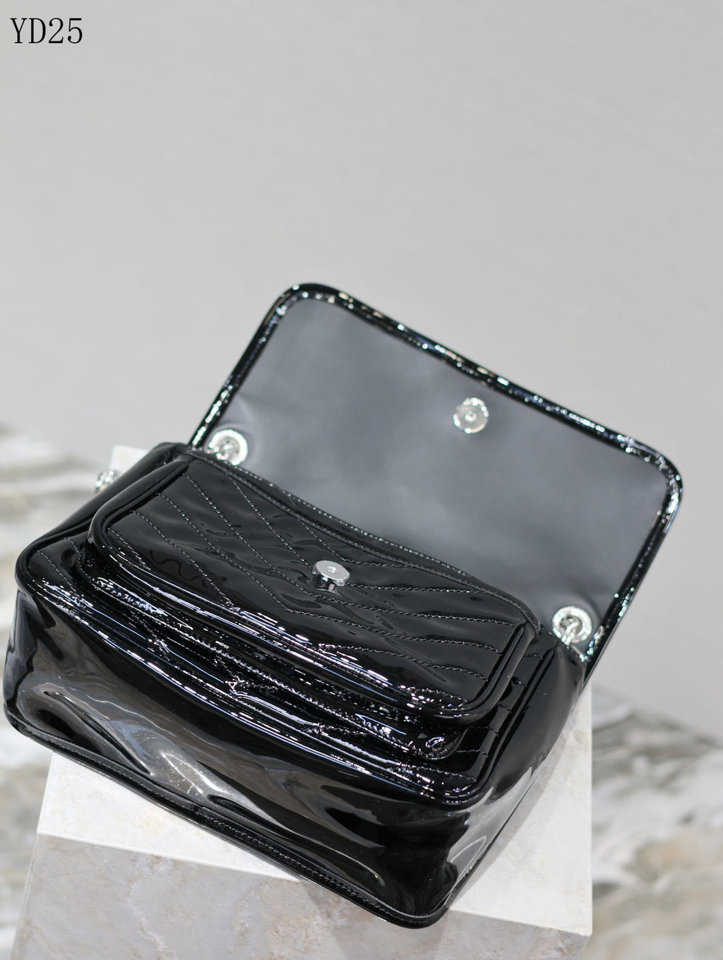 Niki Medium Patent Leather Shoulder Bag