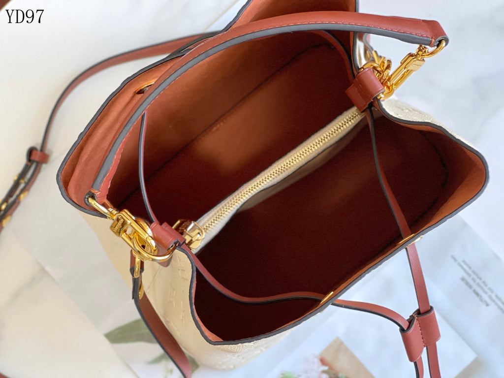 NéoNoé MM Bucket Bag