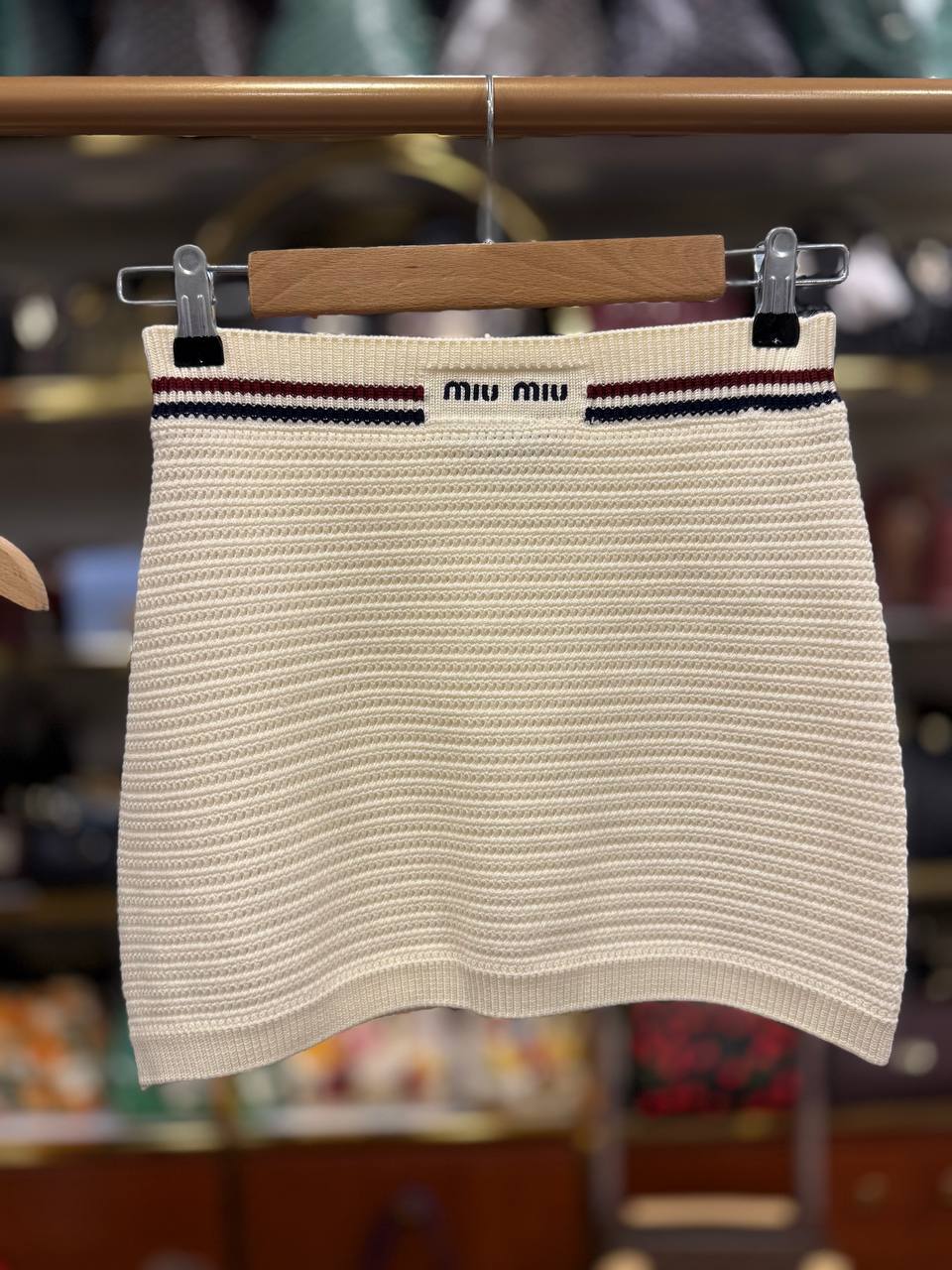 Cropped Textured Knit Top With Contrasting Stripes In