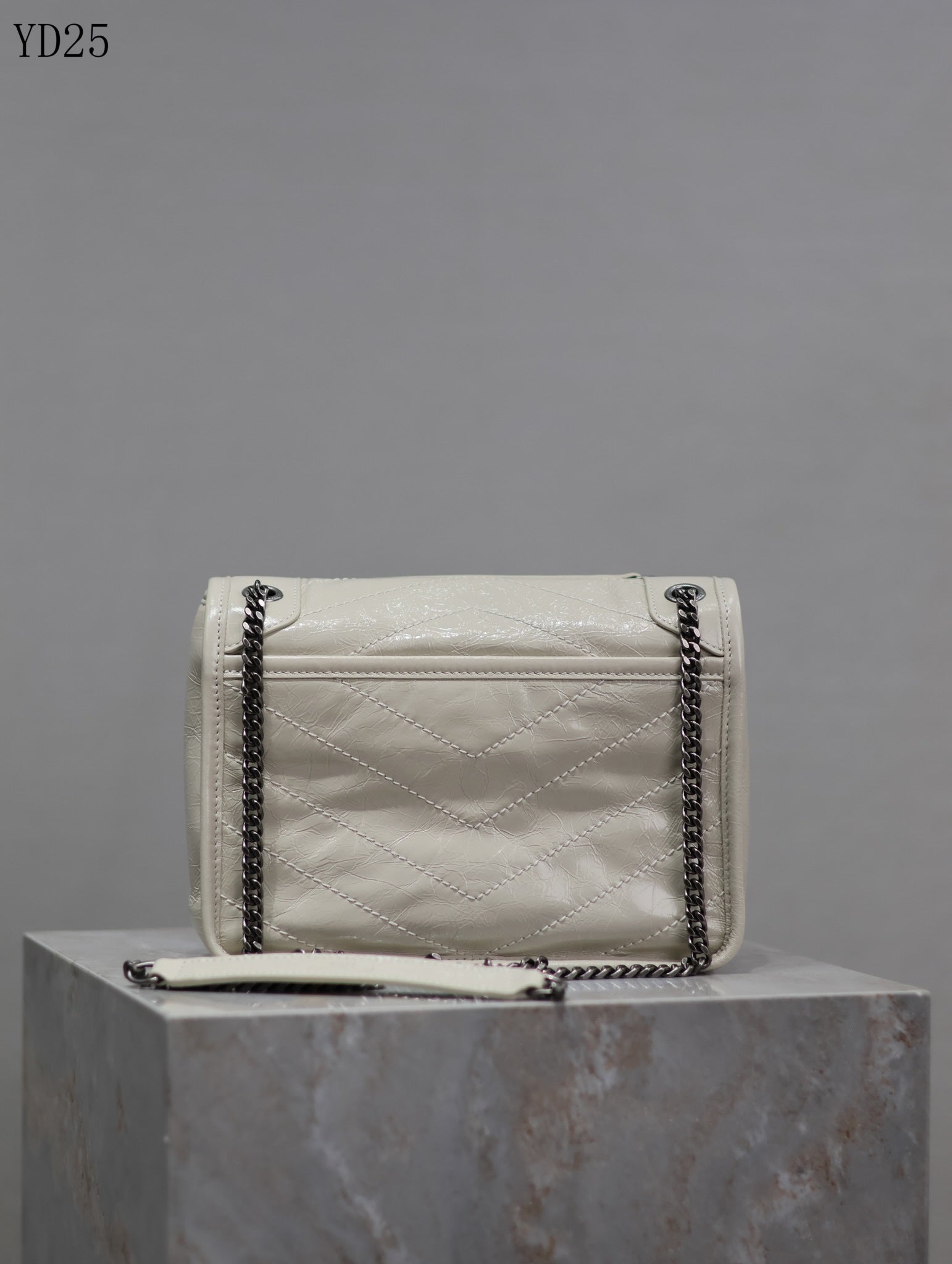 Niki Medium Patent Leather Shoulder Bag