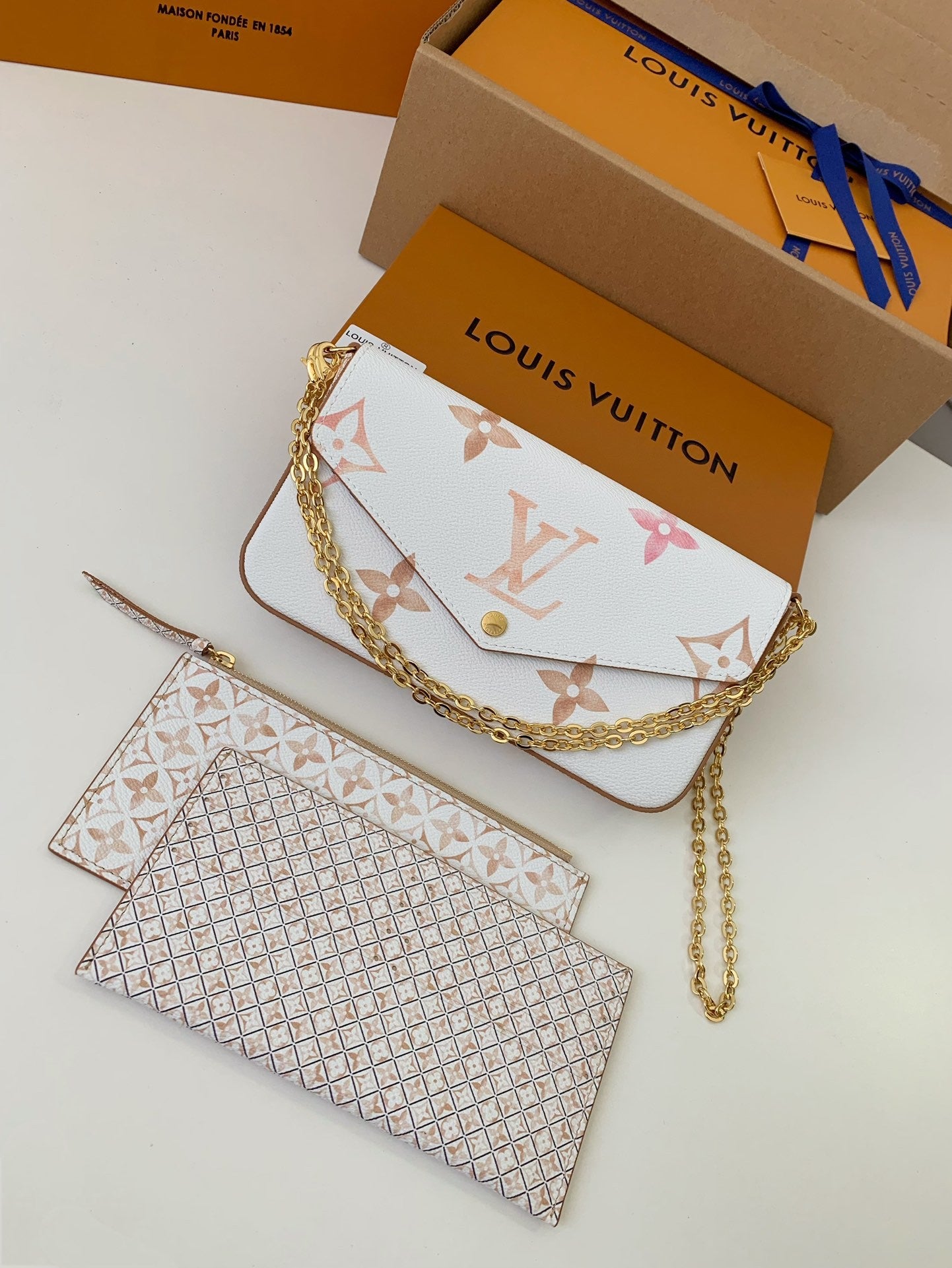 Pochette Felicie Handbags