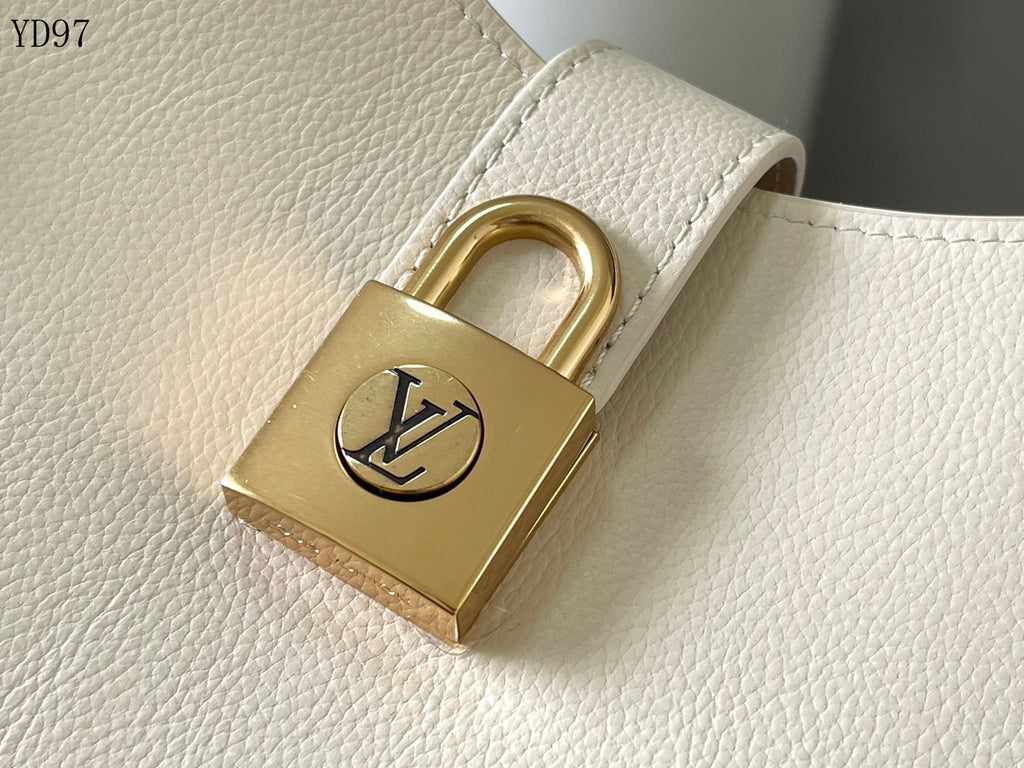 Low Key Shoulder Bag