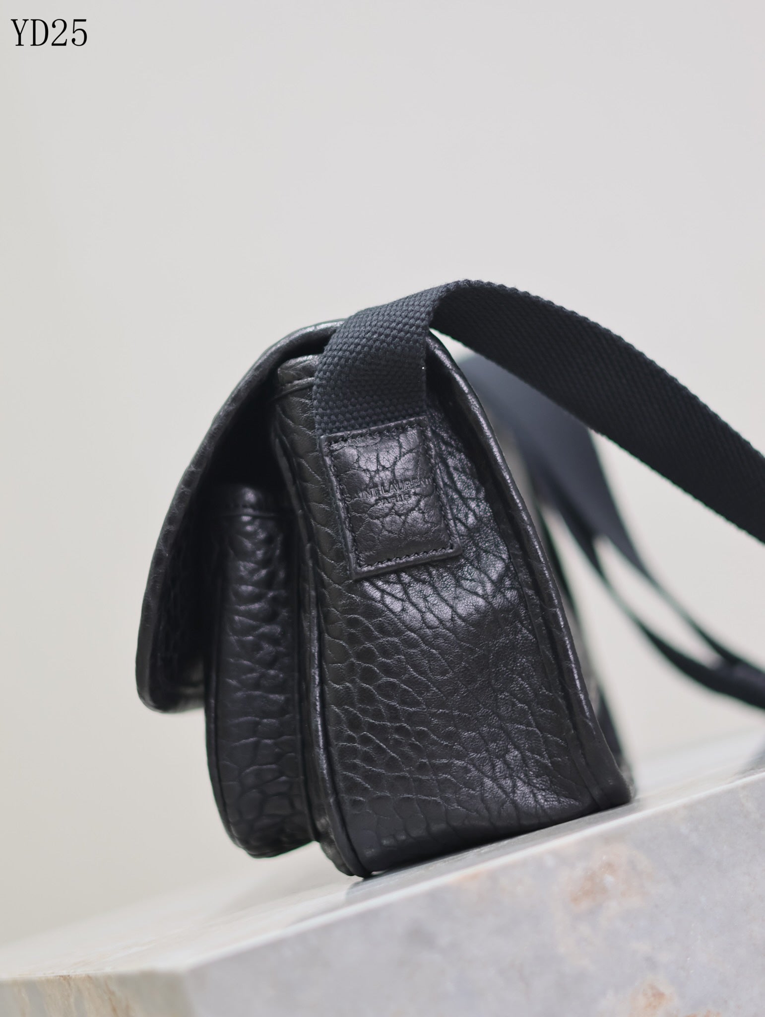 Niki Grained Leather Bag