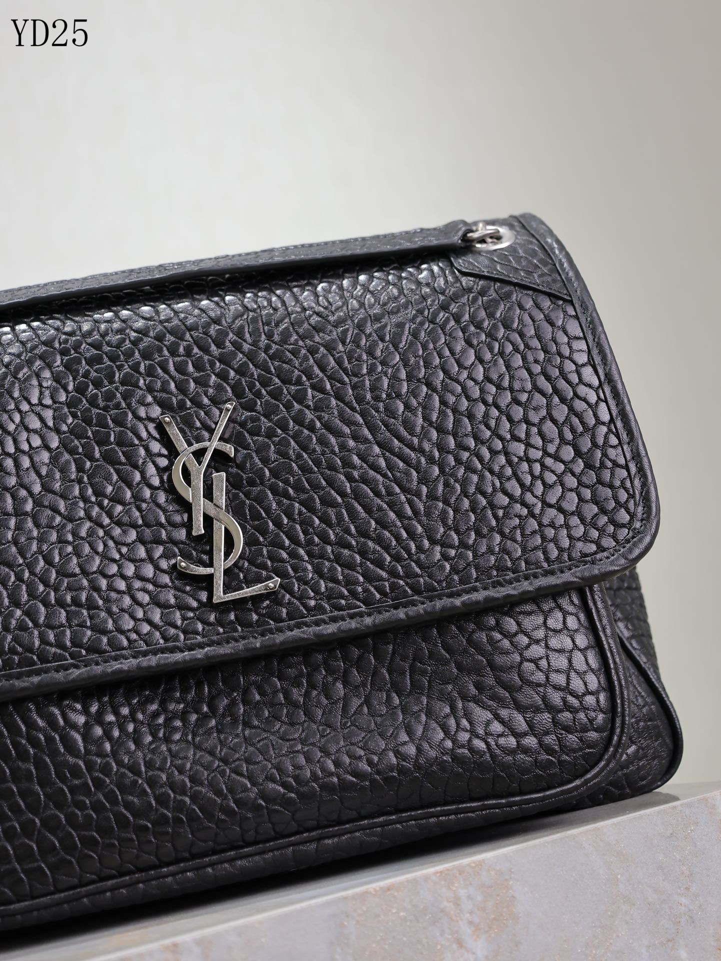 Niki Medium Grained Leather Bag