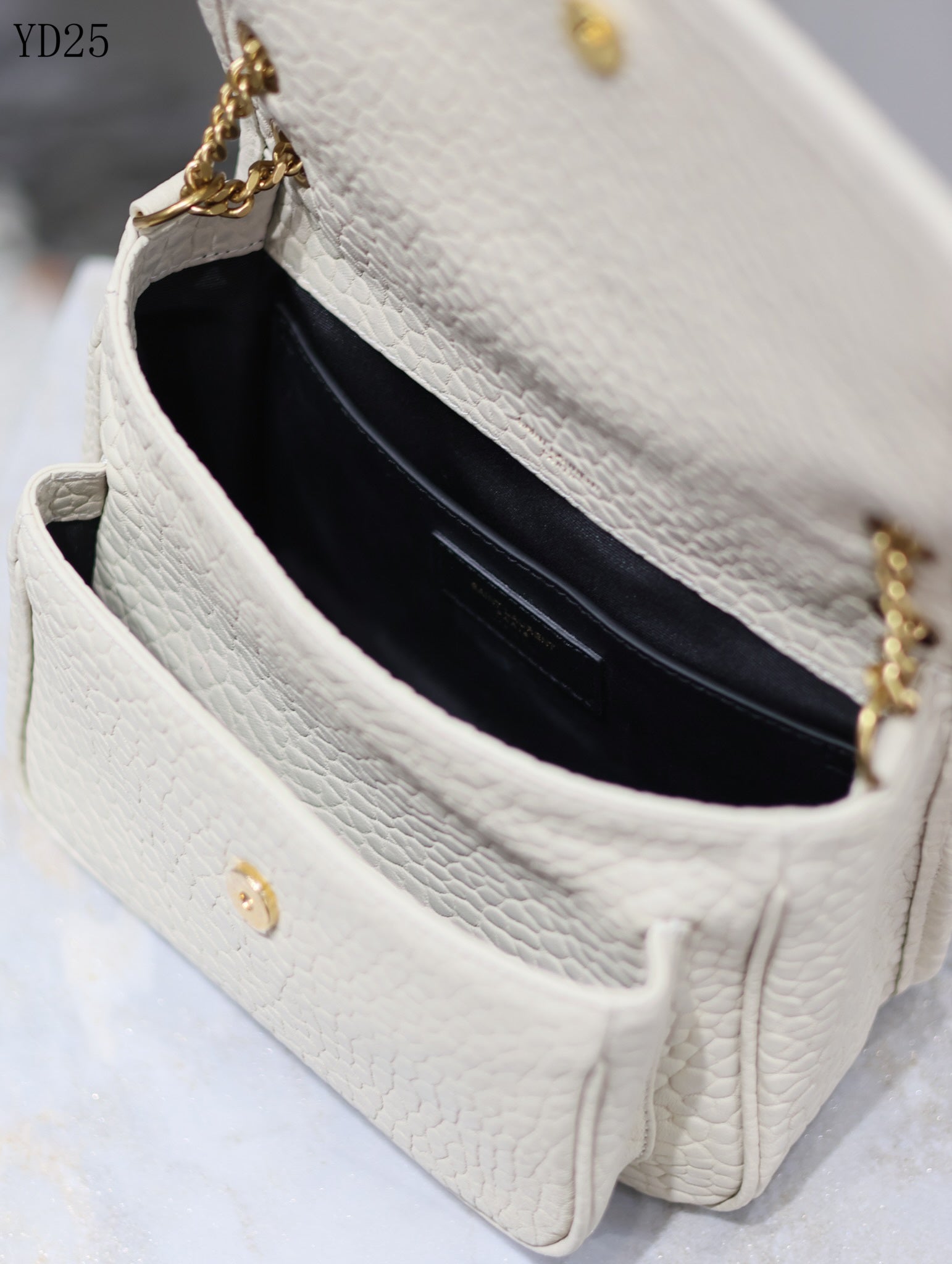 Niki Grained Leather Bag