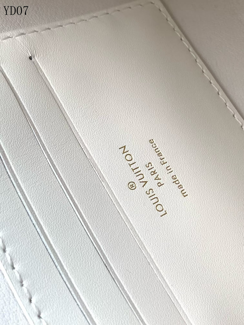 Capucines Wallet on Chain Bag