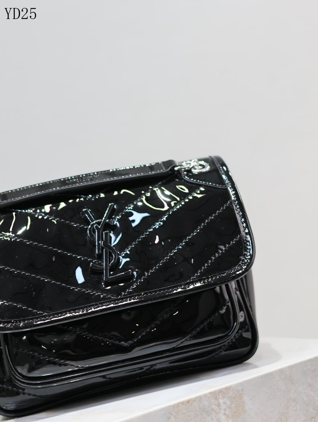 Niki Medium Patent Leather Shoulder Bag