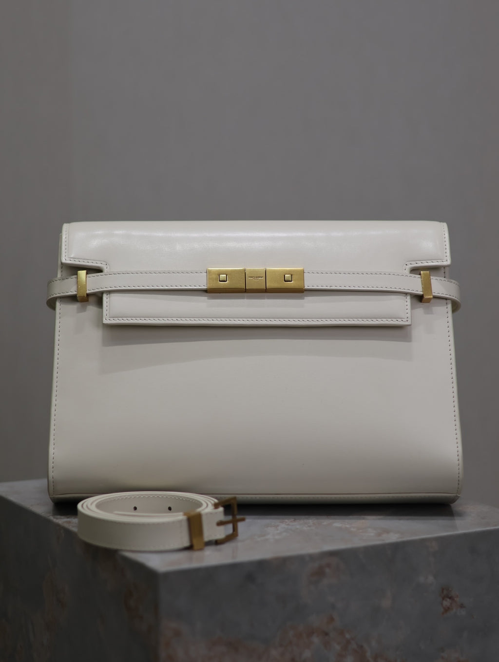 Crocodile-Embossed Leather Chain Bag