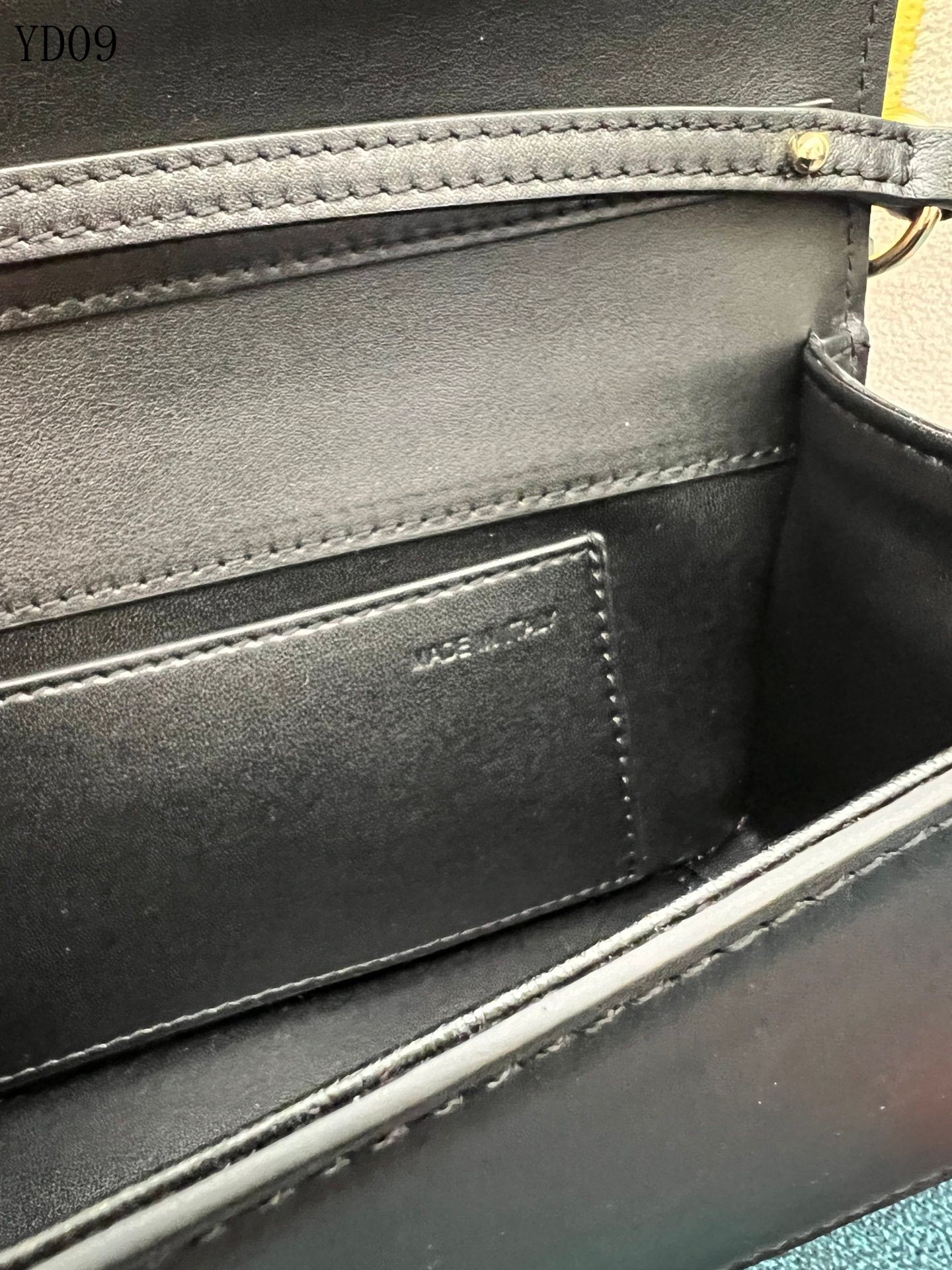 Garavani VLogo Signature Bag