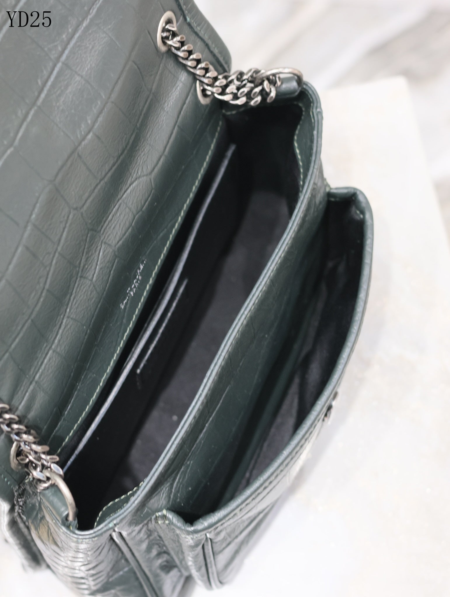 Niki Medium Patent Leather Shoulder Bag