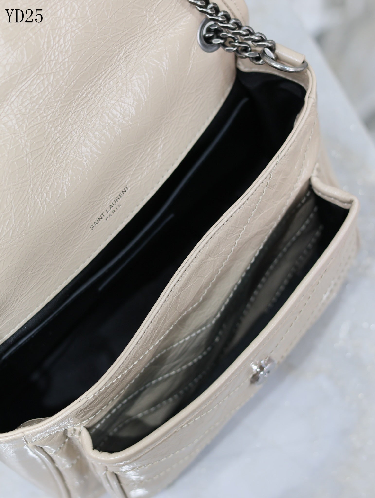 Niki Medium Patent Leather Shoulder Bag