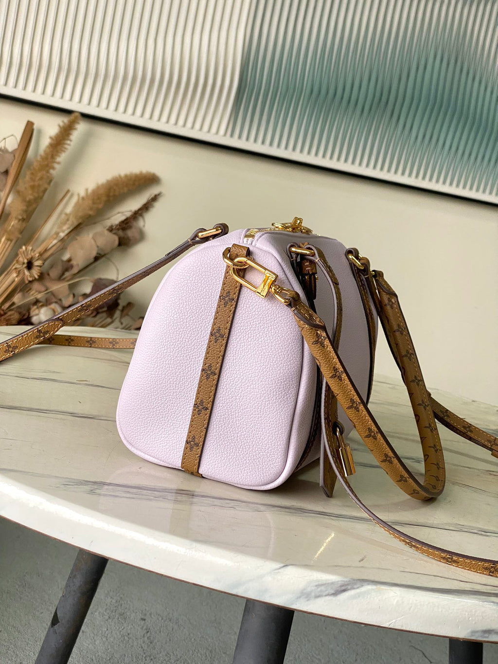 Express Small Leather Shoulder Bag