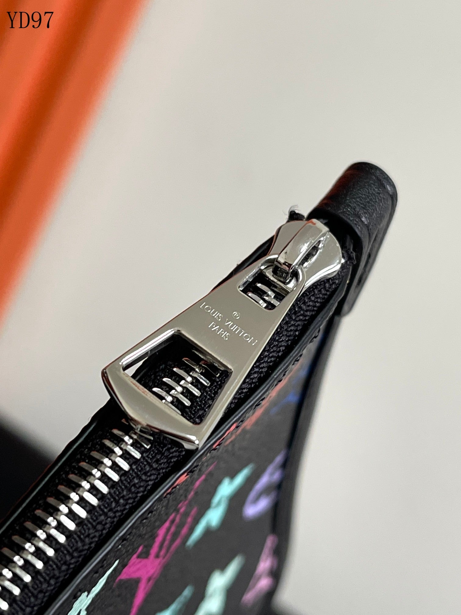 CarryAll Vibe Shoulder Bag