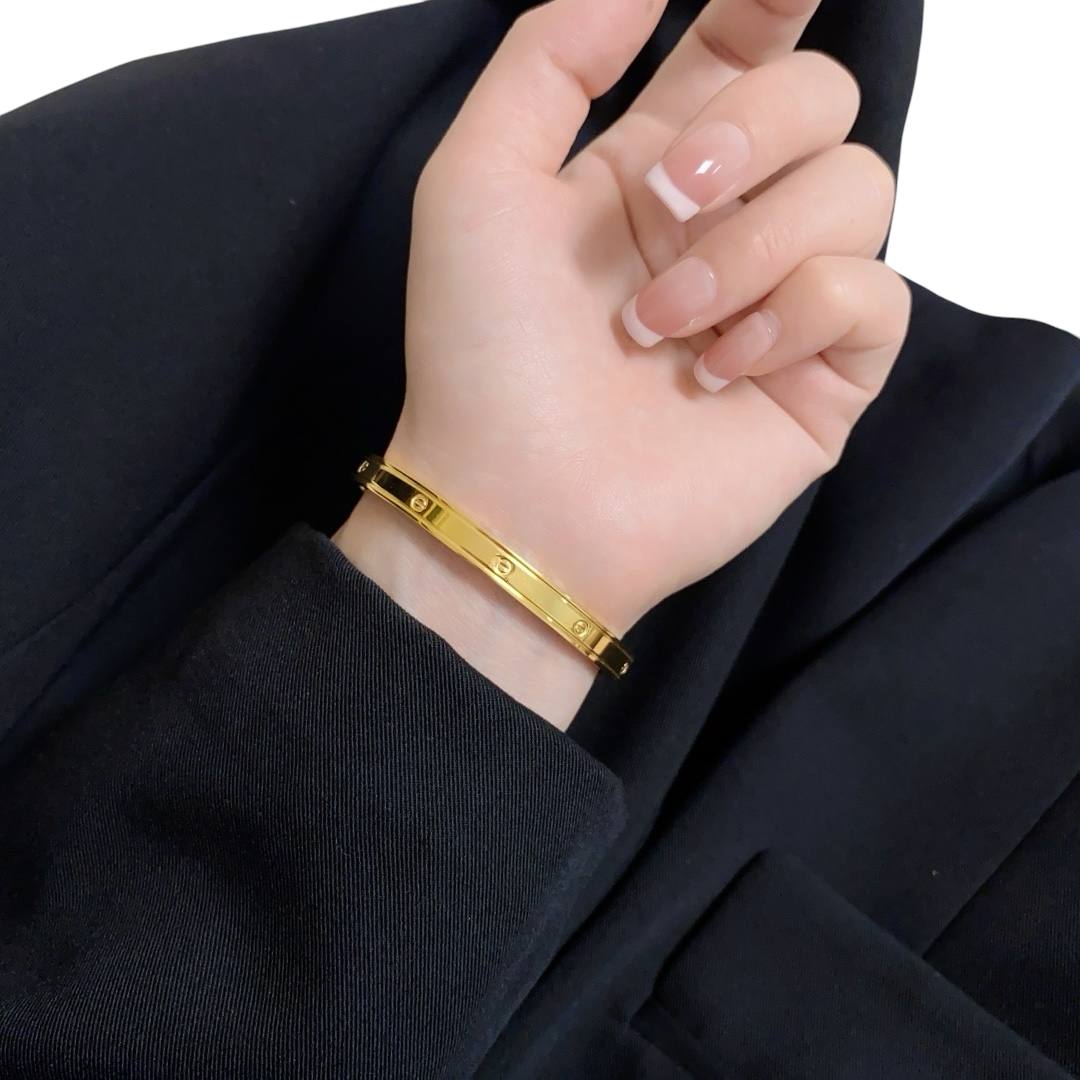 Love Narrow Bracelet