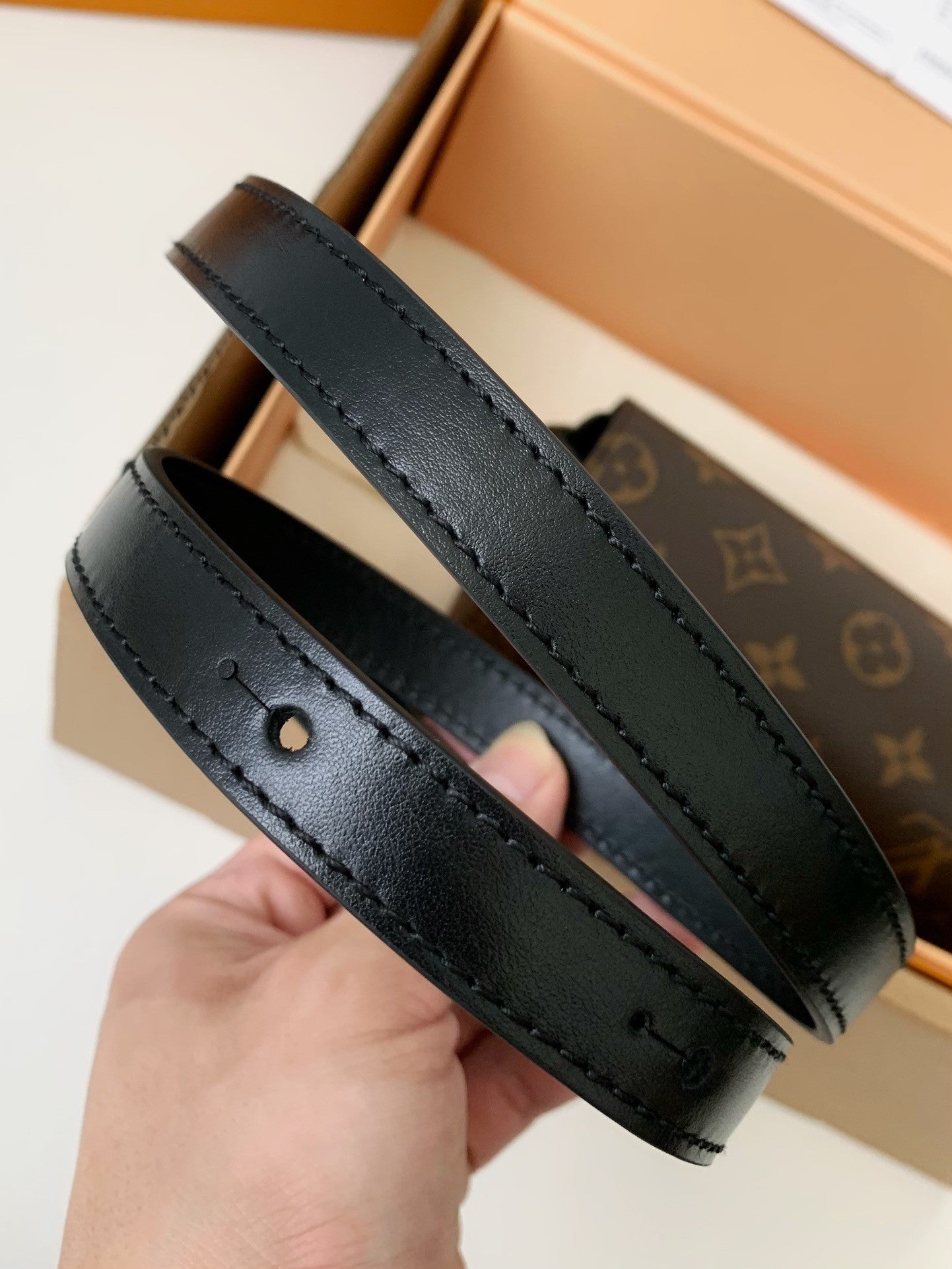 Steamer Mini Handbag