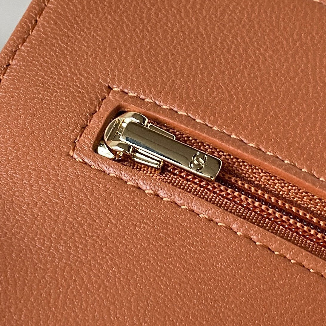 19 Woc Quilted Chain Bag