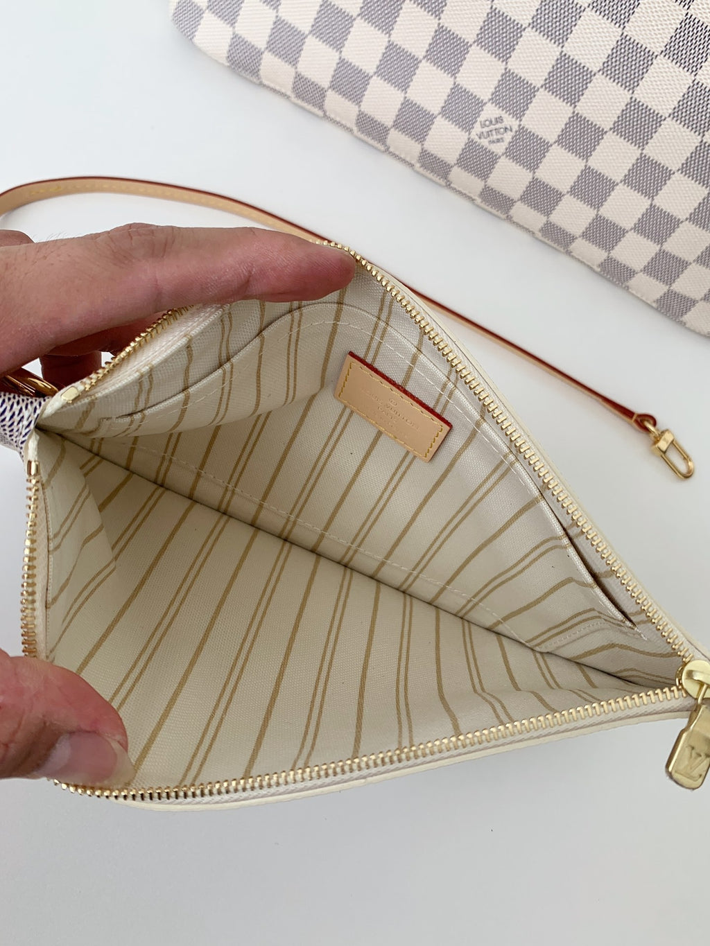 Neverfull MM – Damier Azur Canvas