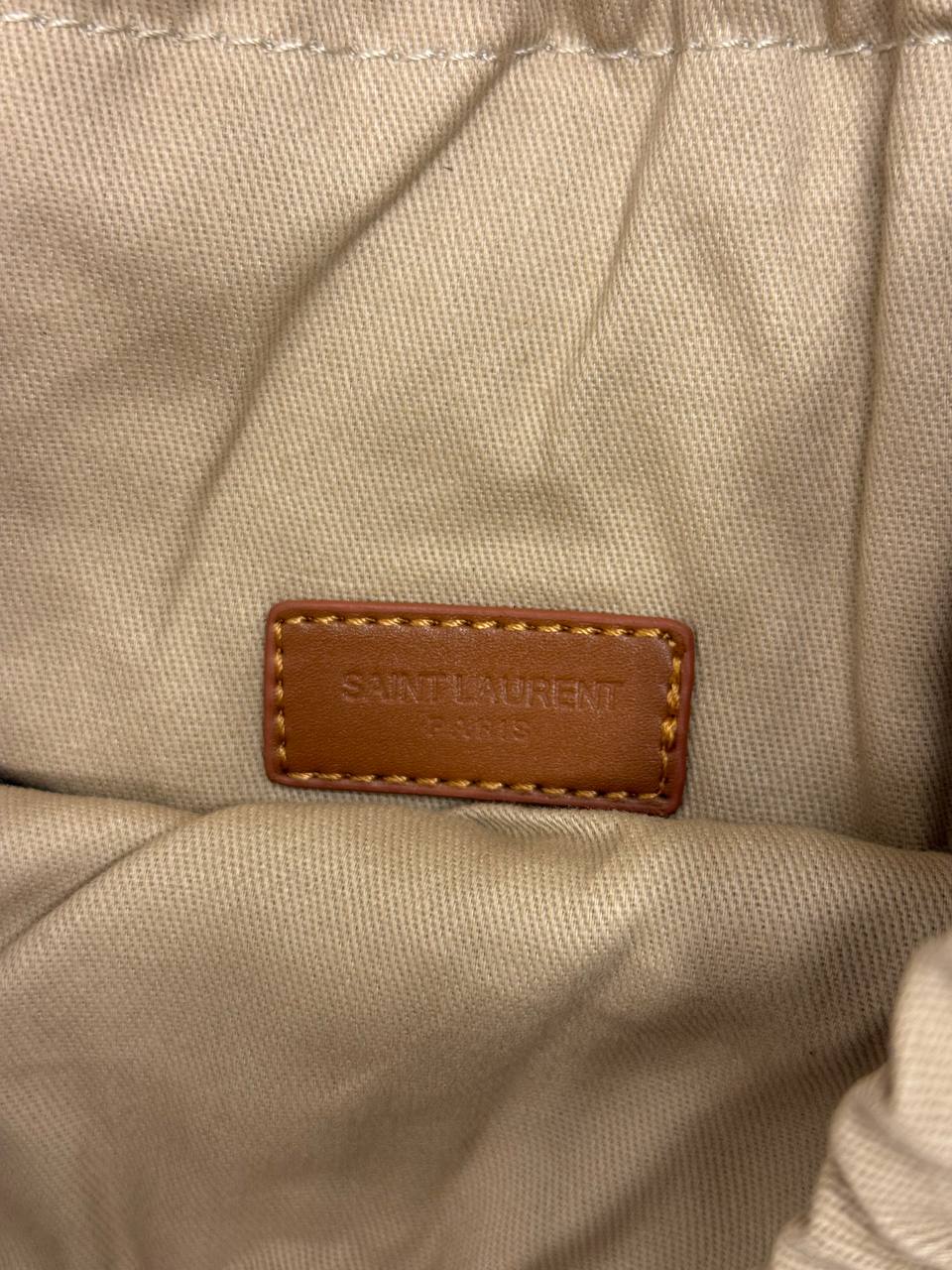 Le 5 À 7 Large In Wood Beads