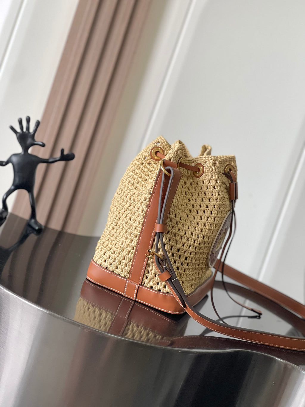 Noé Raffia Bucket Bag with Leather Trim