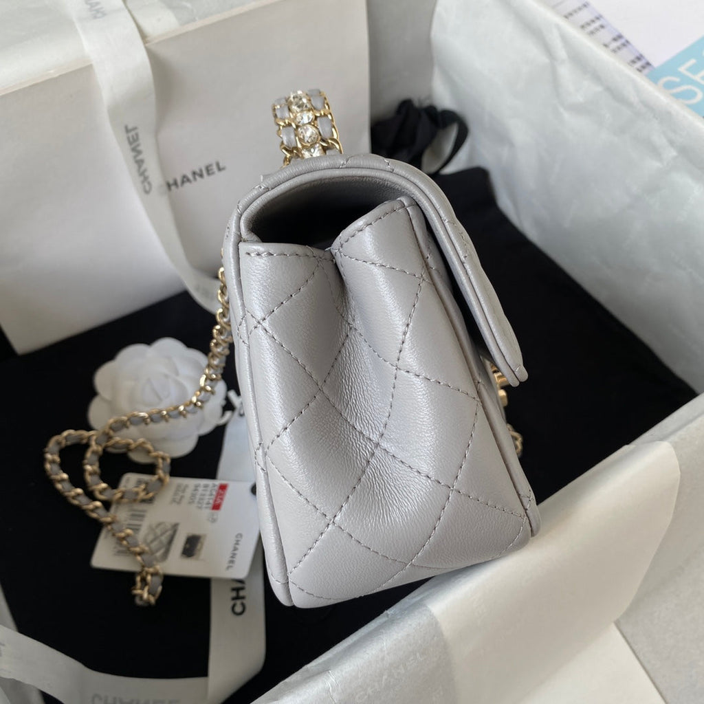 Diamond Top Handle Flap Bag 21 cm