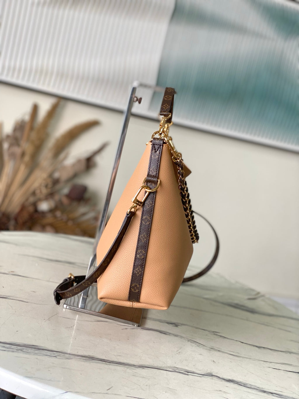 Multipass Leather Shoulder Bag