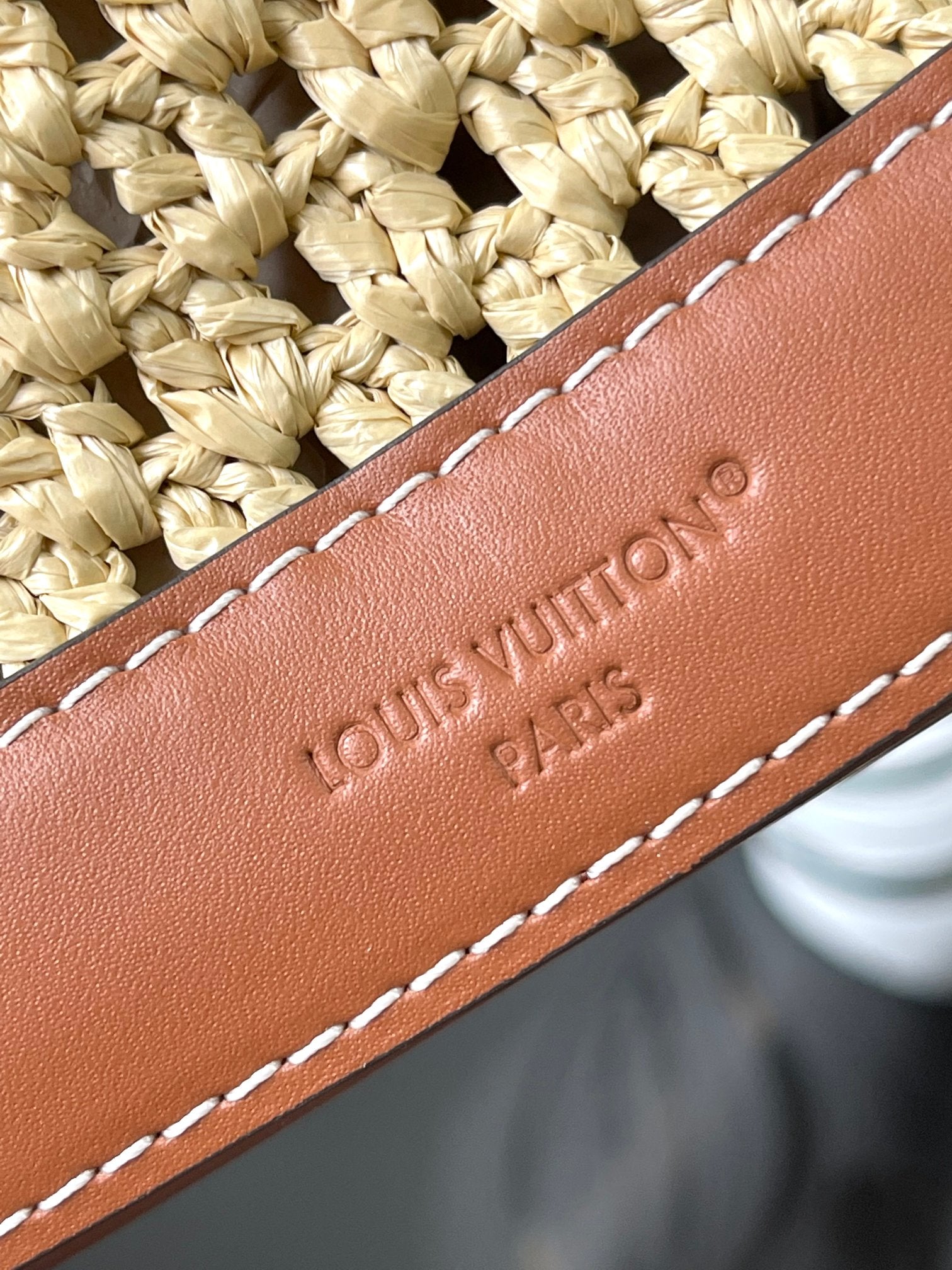 Noé Raffia Bucket Bag with Leather Trim