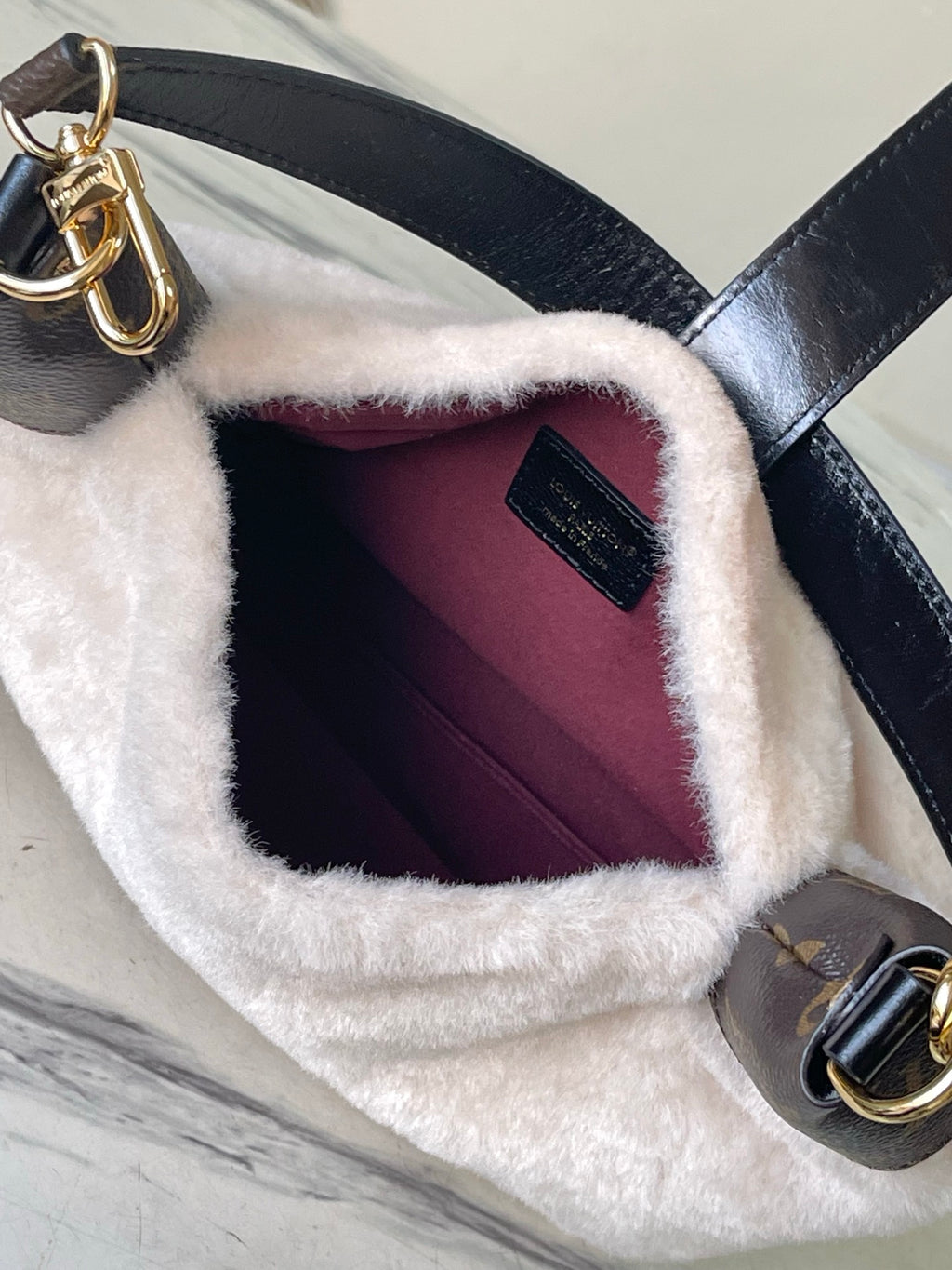 Ski Pochette Mia Shearling Handbag