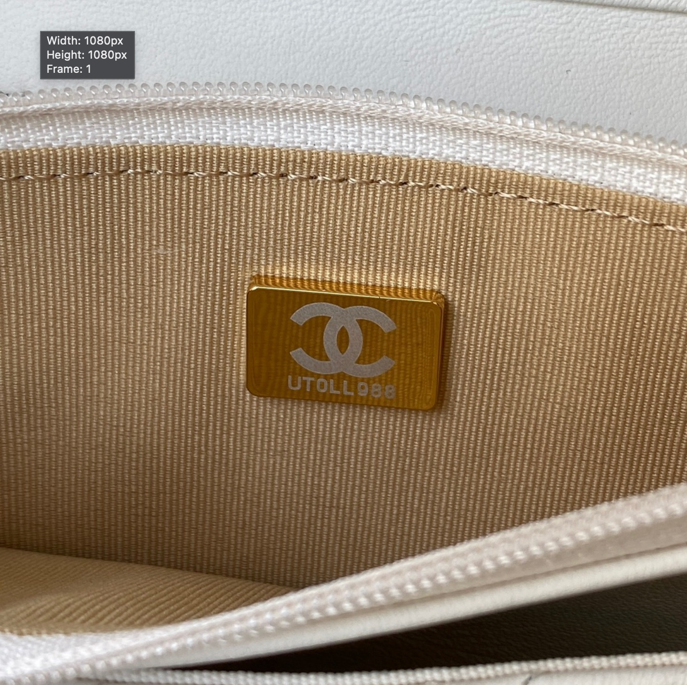 Classic Quilted Wallet on Chain