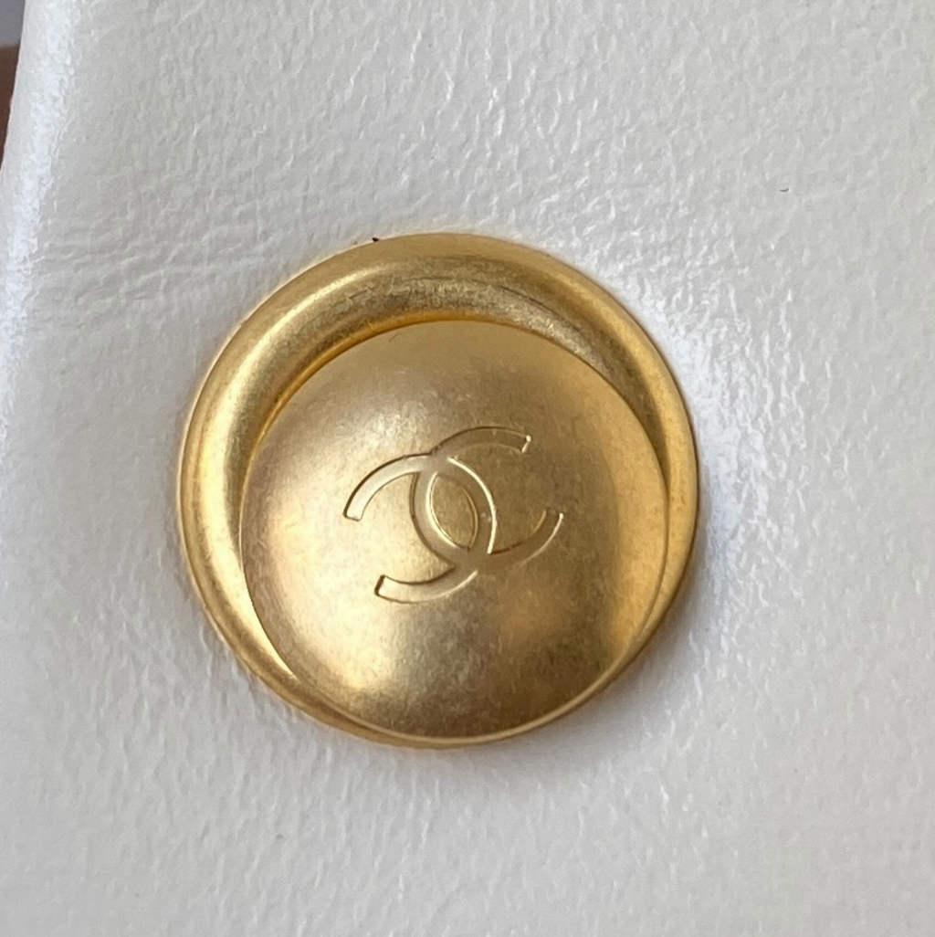 Medium Pearl Strap Bag