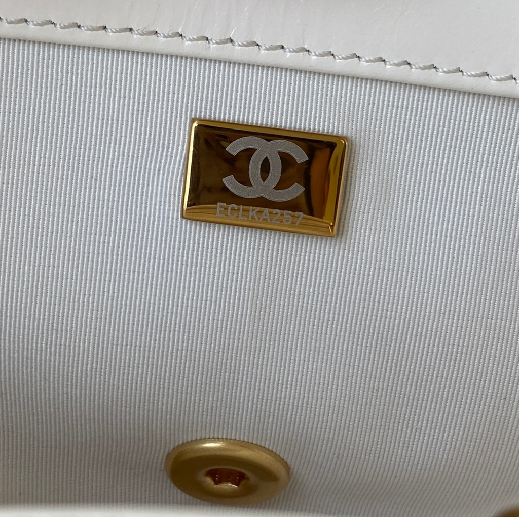 Medium Pearl Strap Bag