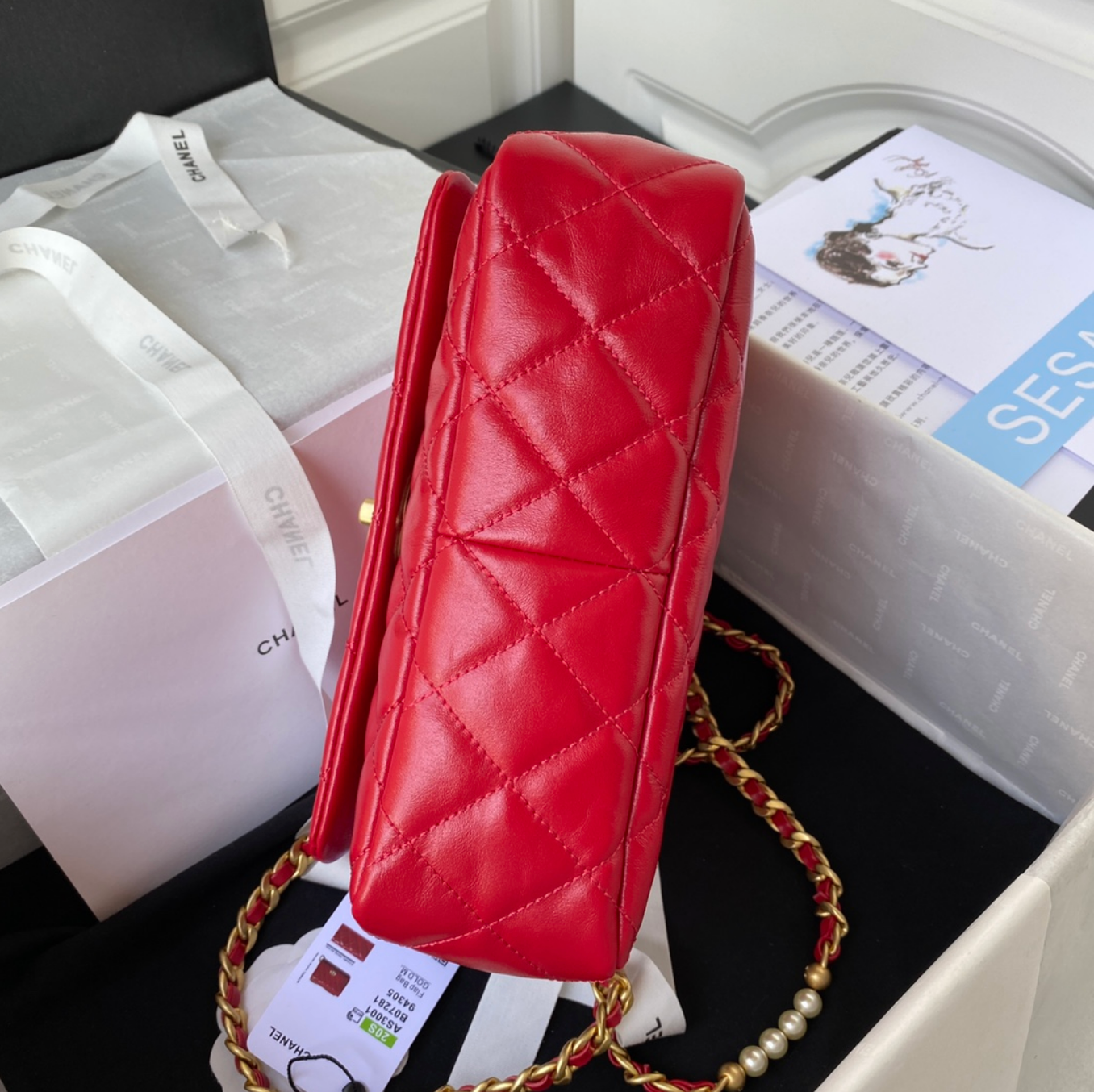 Medium Pearl Strap Bag