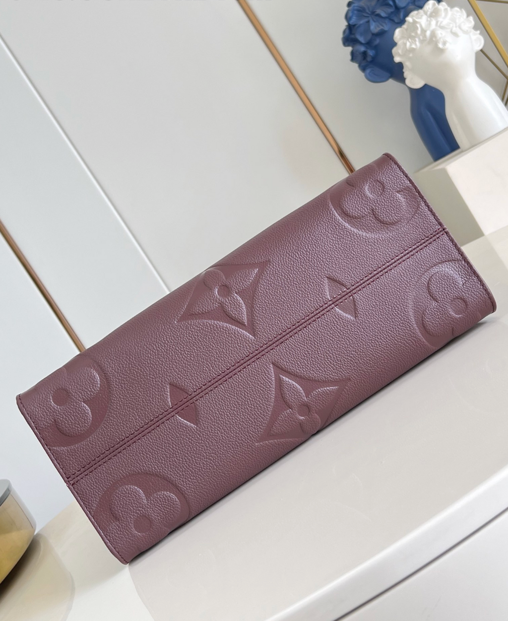 OnTheGo MM Monogram Empreinte Leather Tote