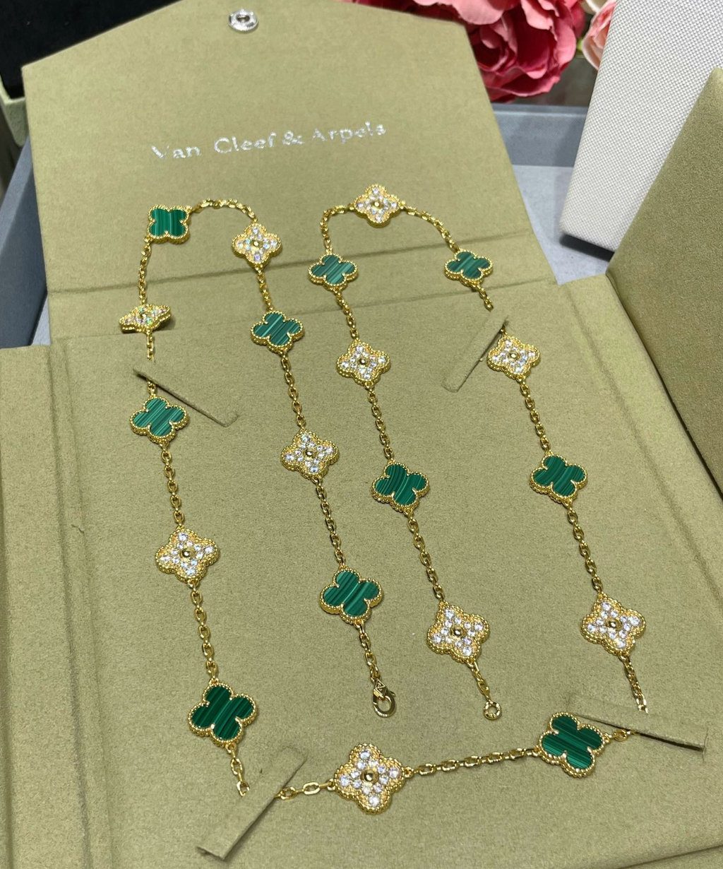 Long Clover Necklace – Malachite & Diamond Look