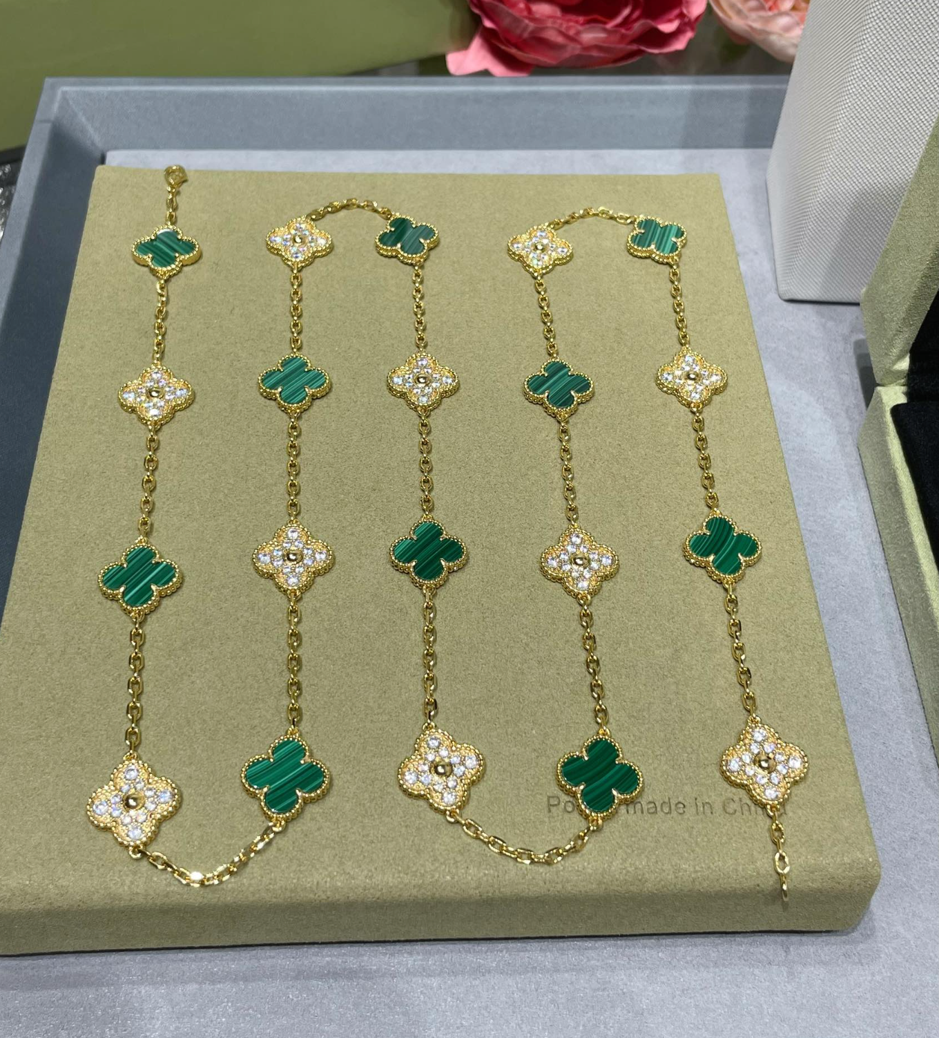 Long Clover Necklace – Malachite & Diamond Look