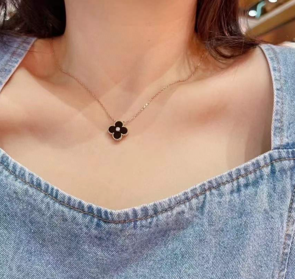 Alhambra Black Onyx Clover Necklace with Center Stone